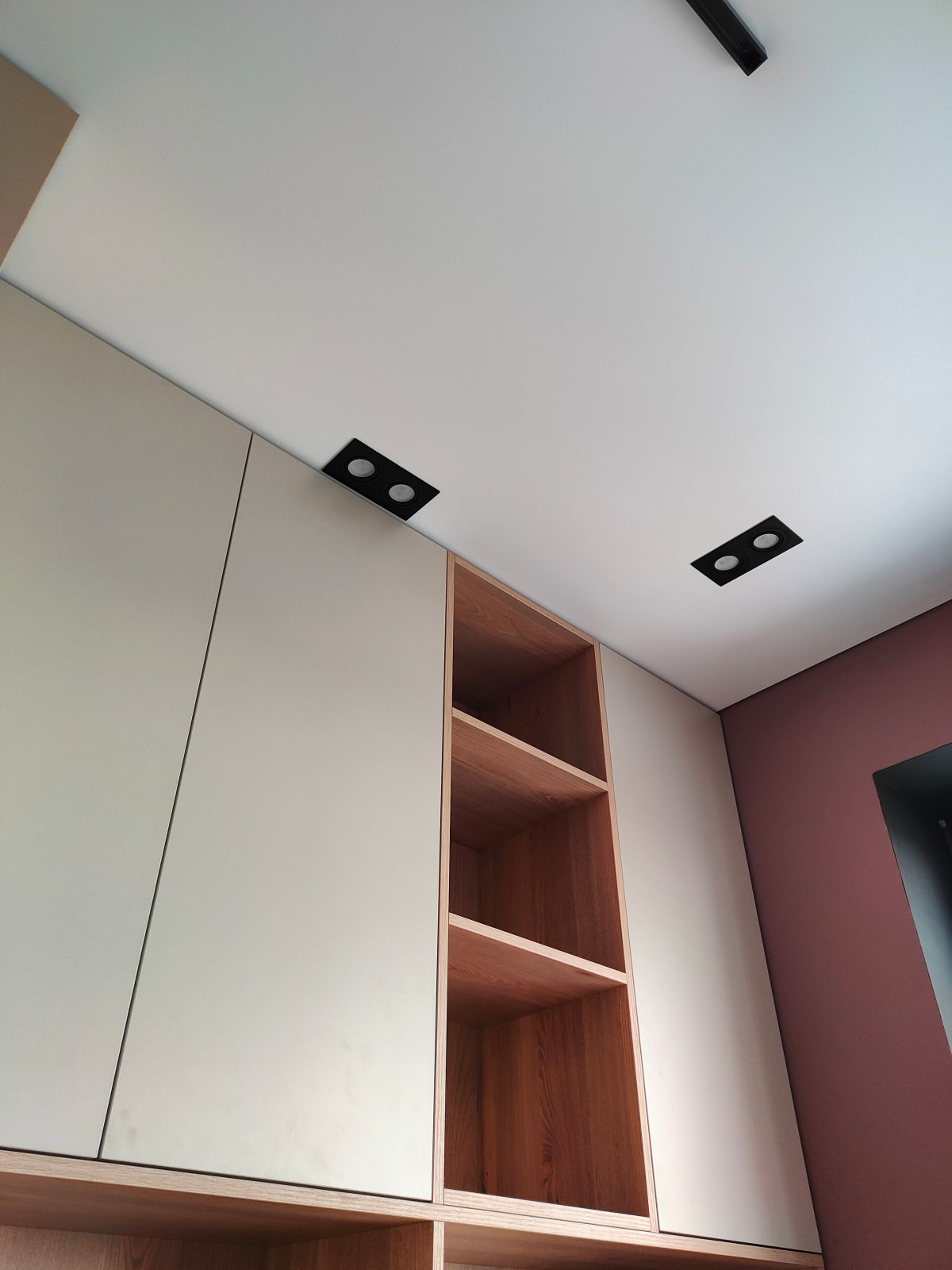 Новосибирск. ЖК Тихомиров. Эскизы + фото с реализации проекта.