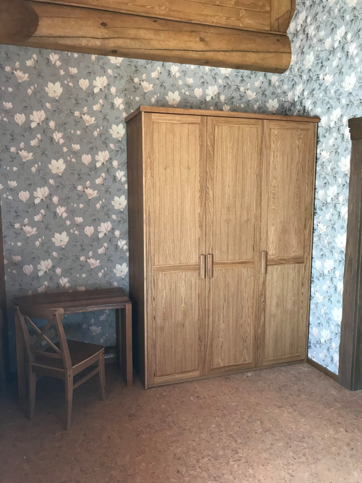 Шкаф для одежды из дуба (шпонированный МДФ)