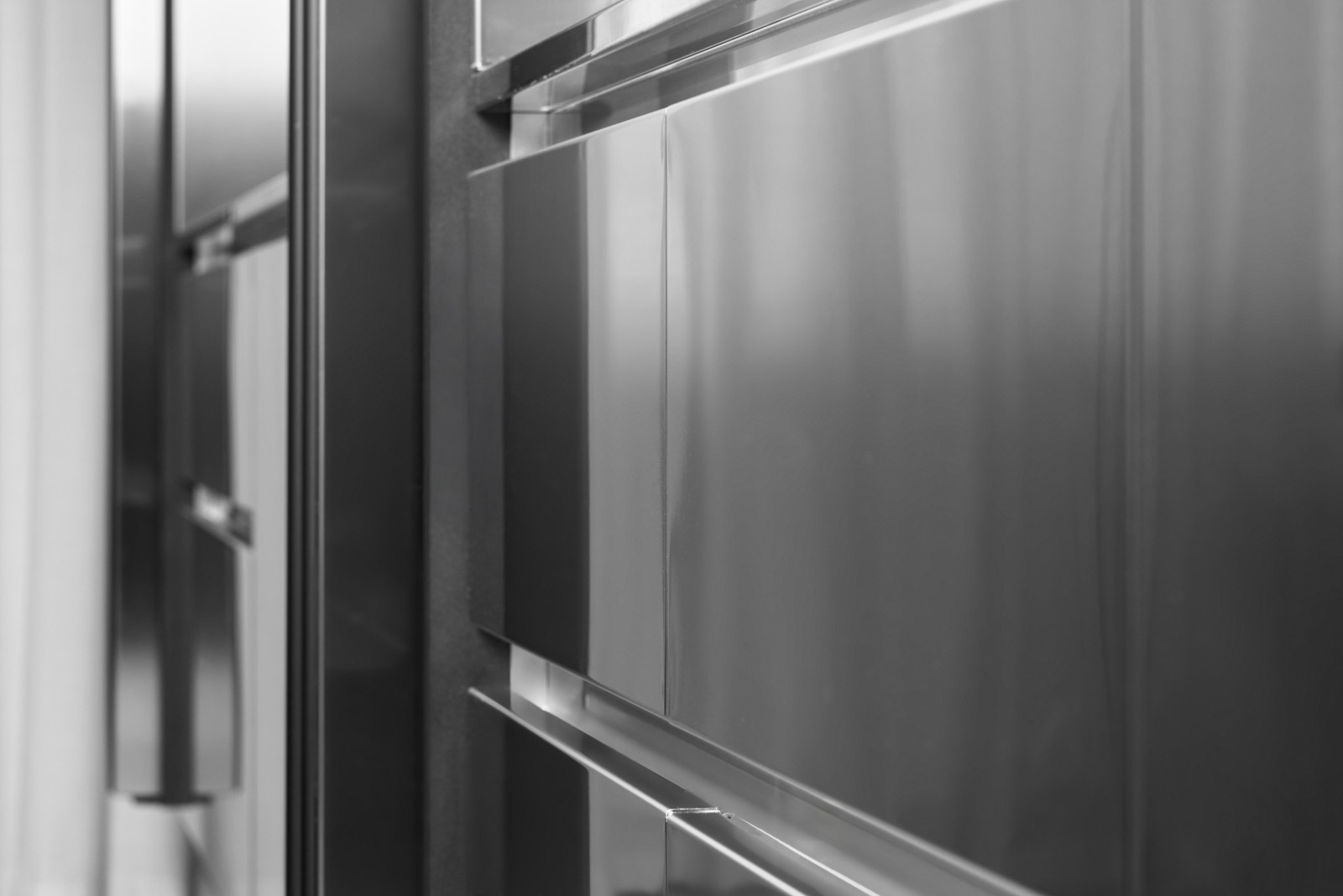 Кухня в металле