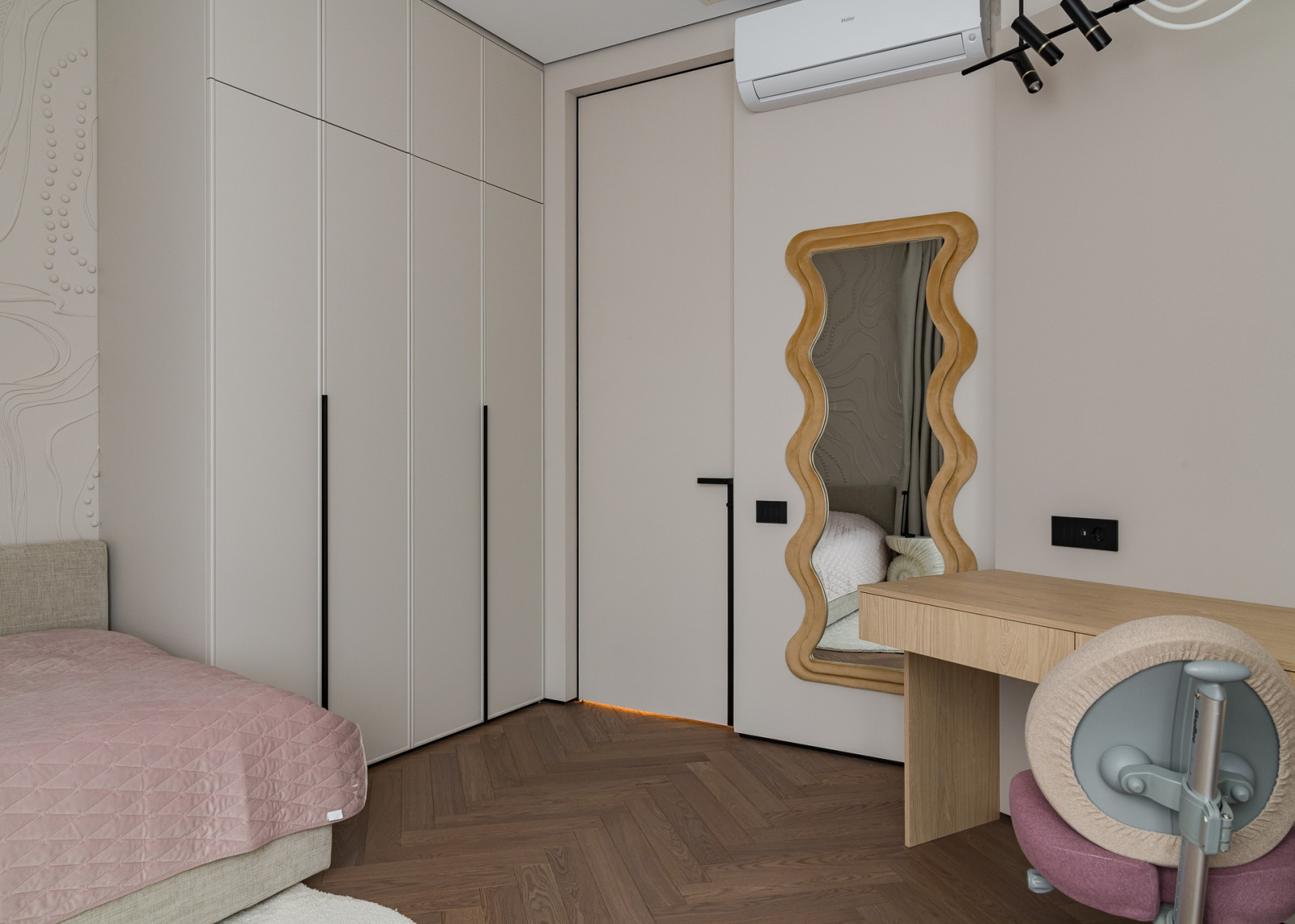 Жилой комплекс "Крылья" (площадь __ м2)