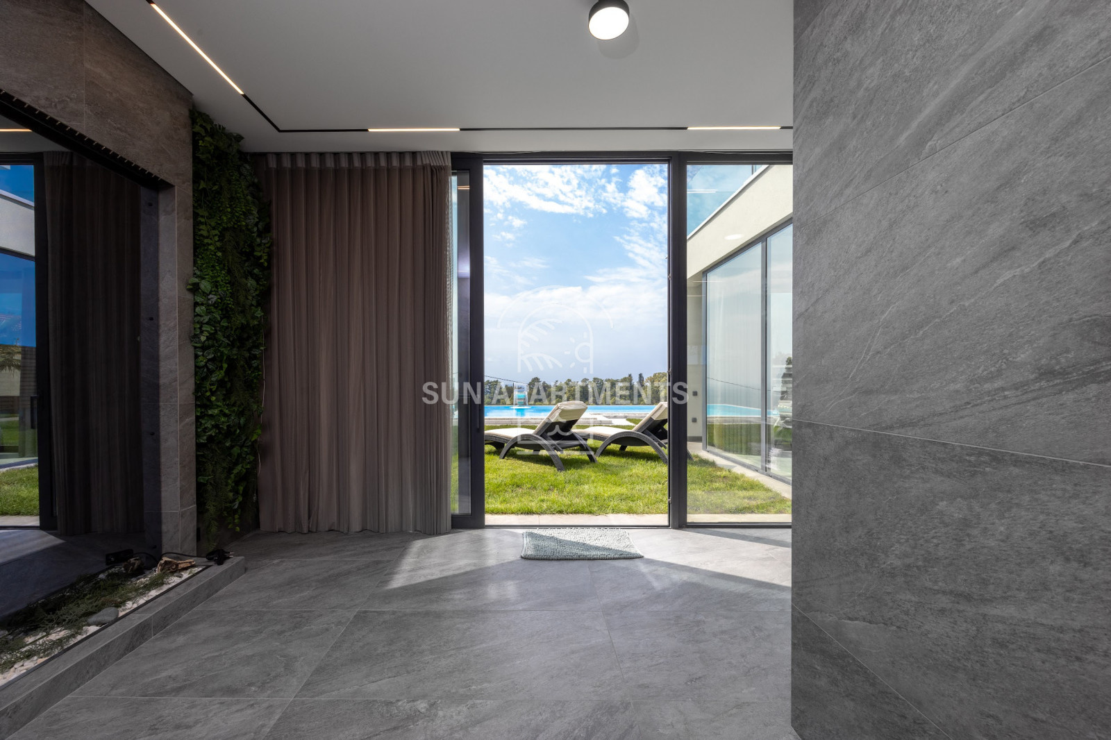 Реализация: Дом 600 м.кв в г.Сочи