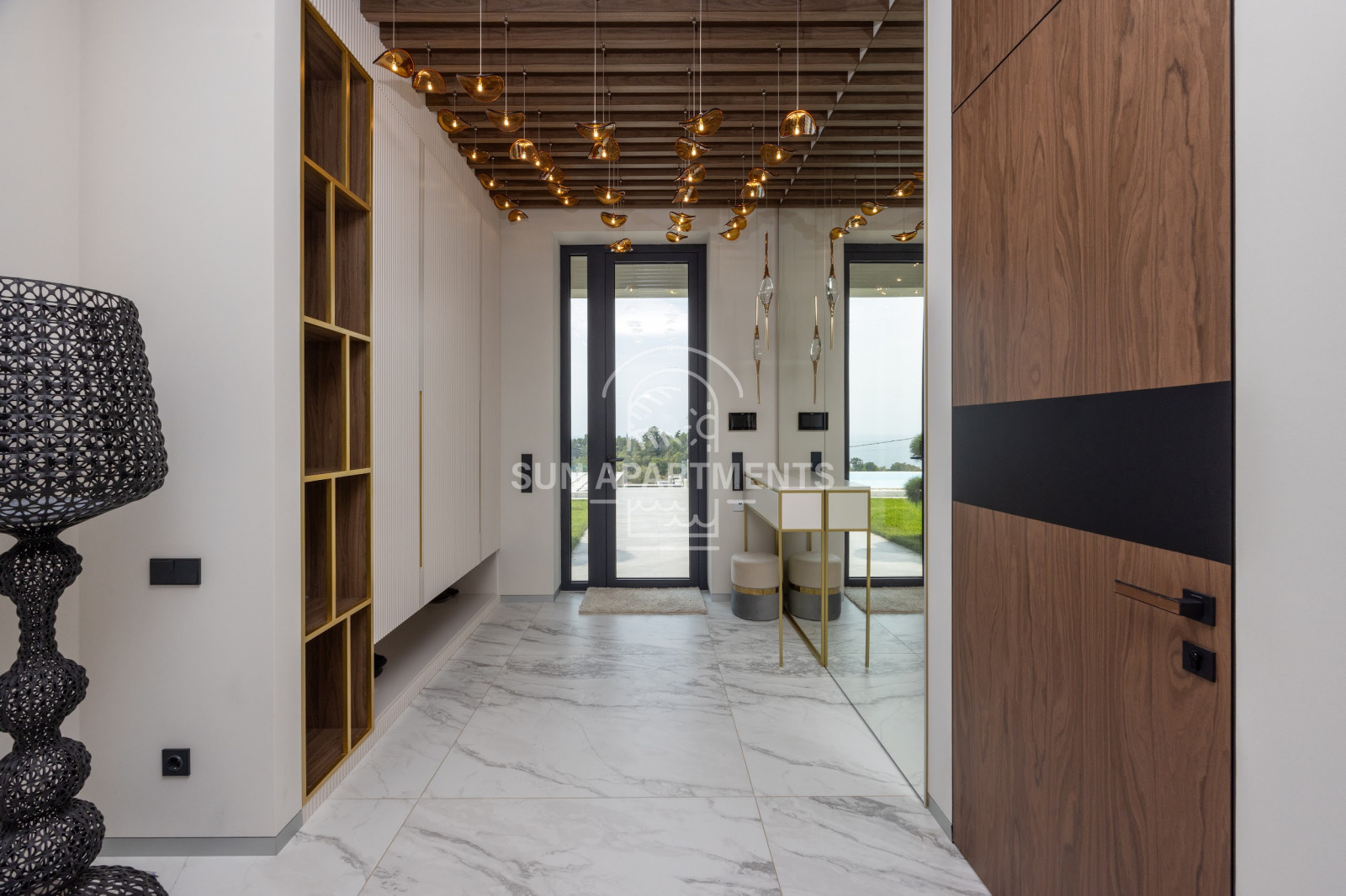 Реализация: Дом 600 м.кв в г.Сочи