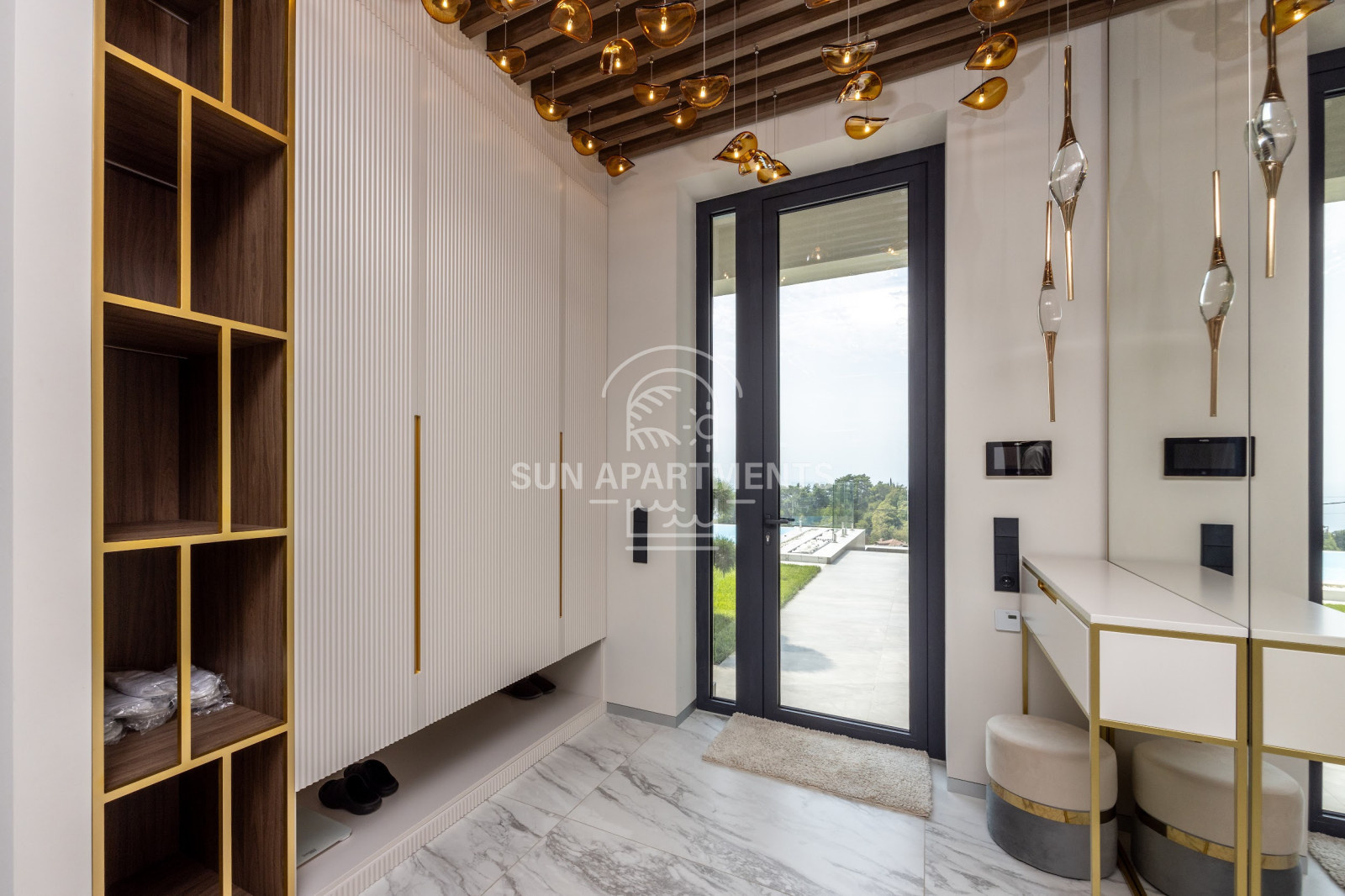 Реализация: Дом 600 м.кв в г.Сочи