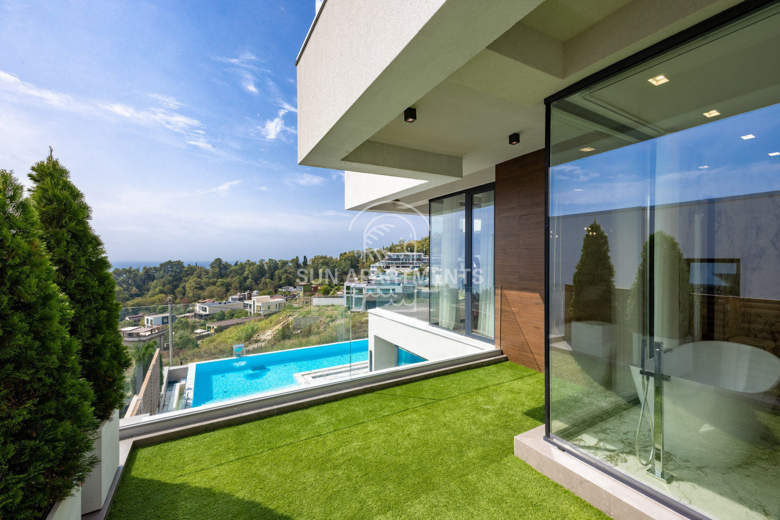 Реализация: Дом 600 м.кв в г.Сочи