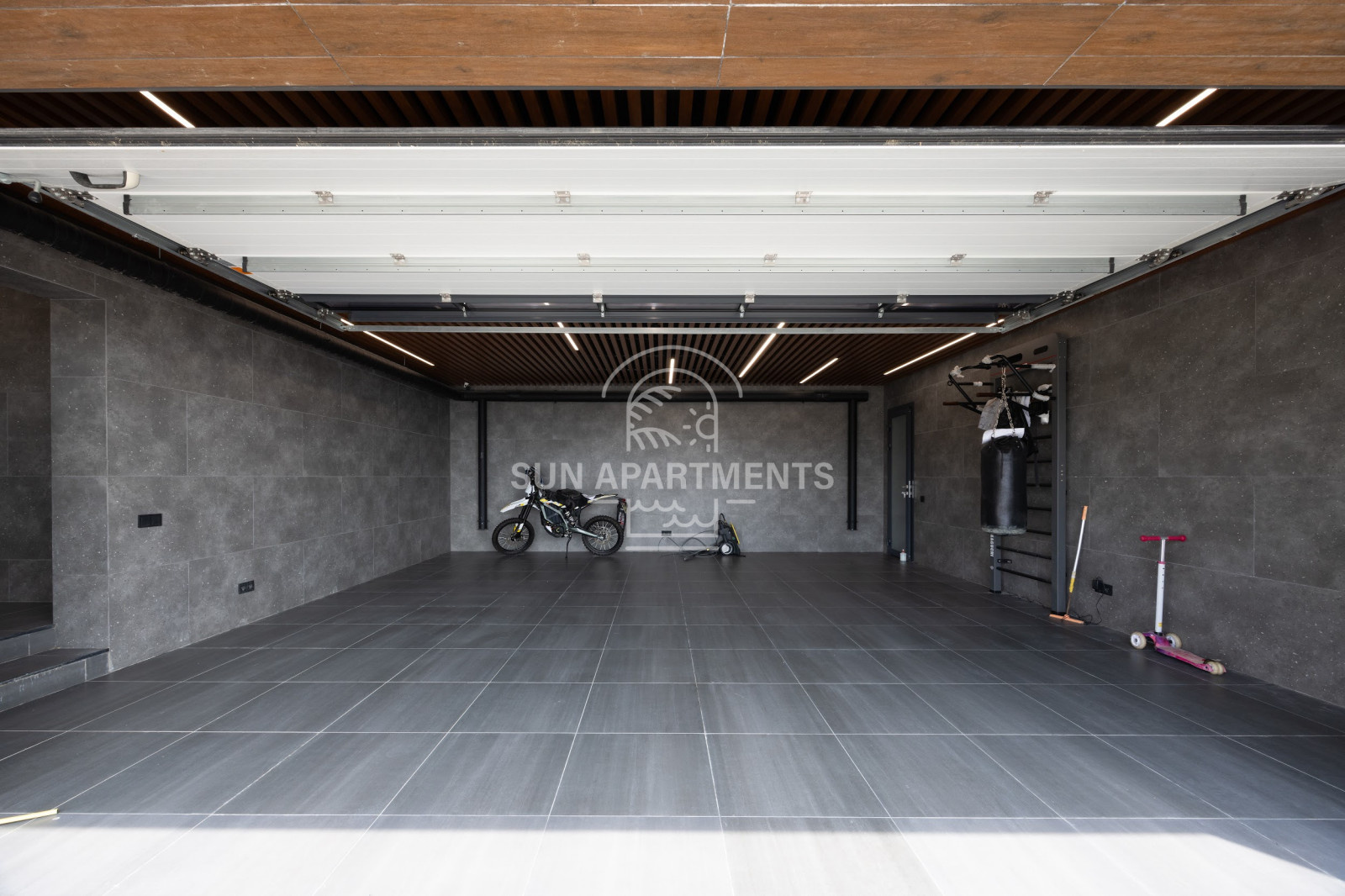 Реализация: Дом 600 м.кв в г.Сочи