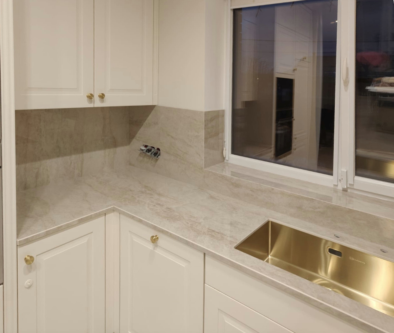 Dekton Arga