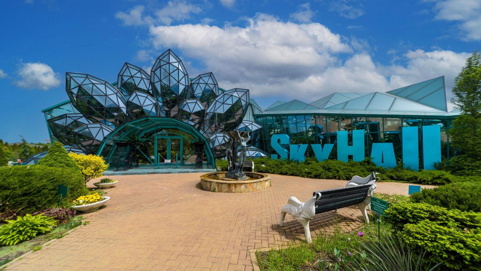 Обложка проекта: Интерьерная фотосъёмка для зала торжеств Sky Hall