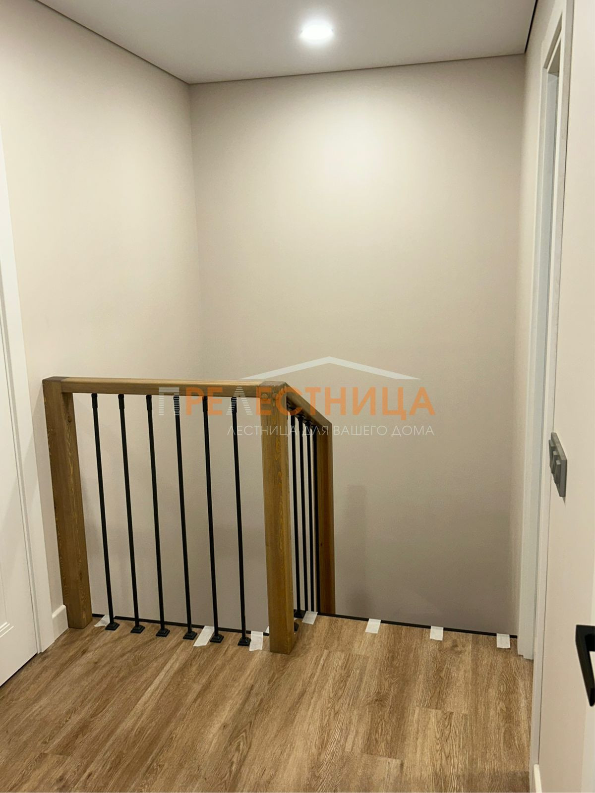 Лестница на центральном косоуре Ассоль-57