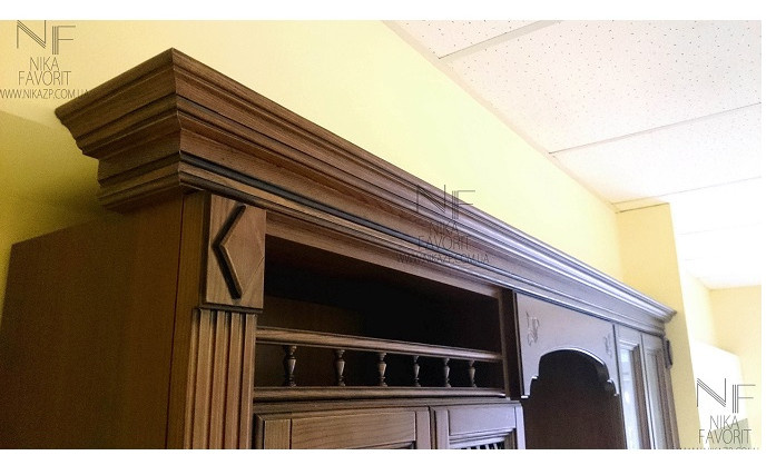 CLASSIC WOODEN KITCHEN (WALNUT COLOR)