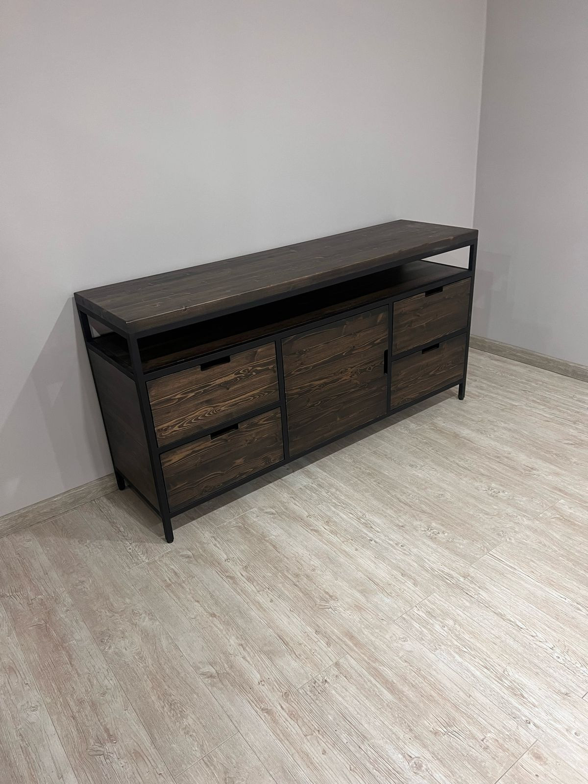 Офис лофт массив