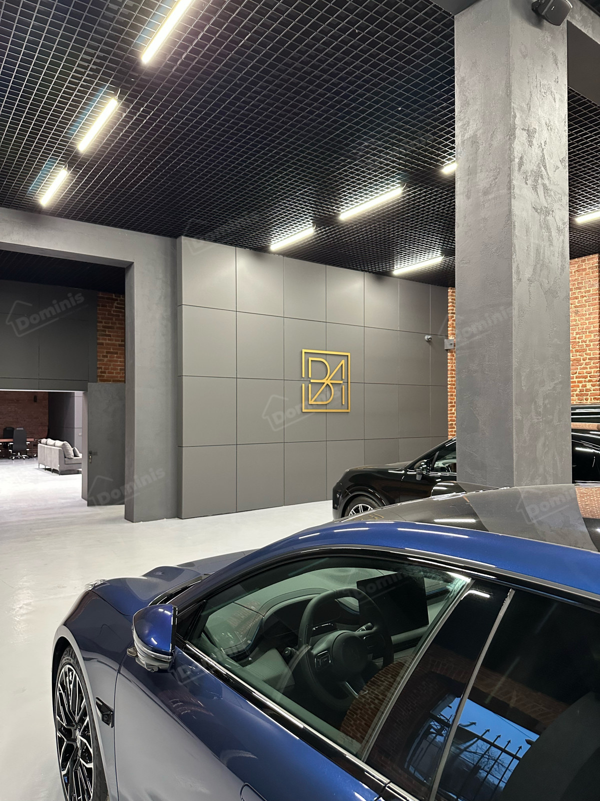 Меблировка автосалона на Васильевском острове