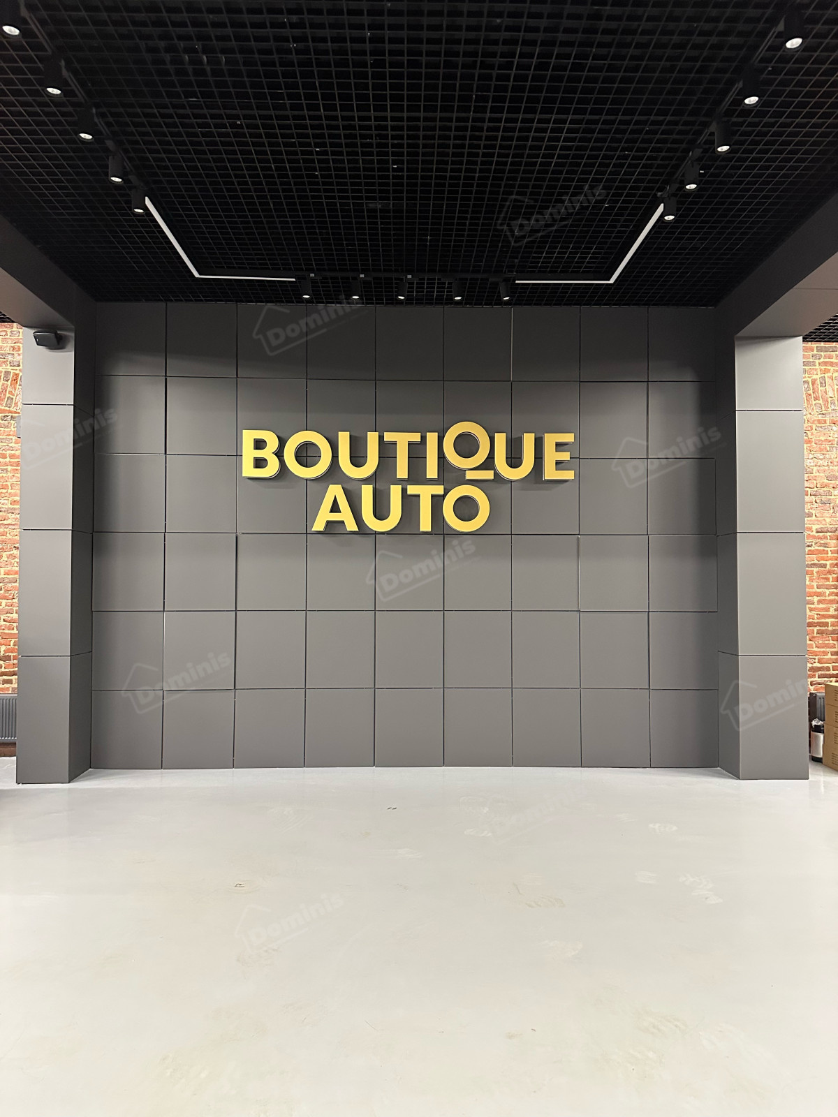 Меблировка автосалона на Васильевском острове