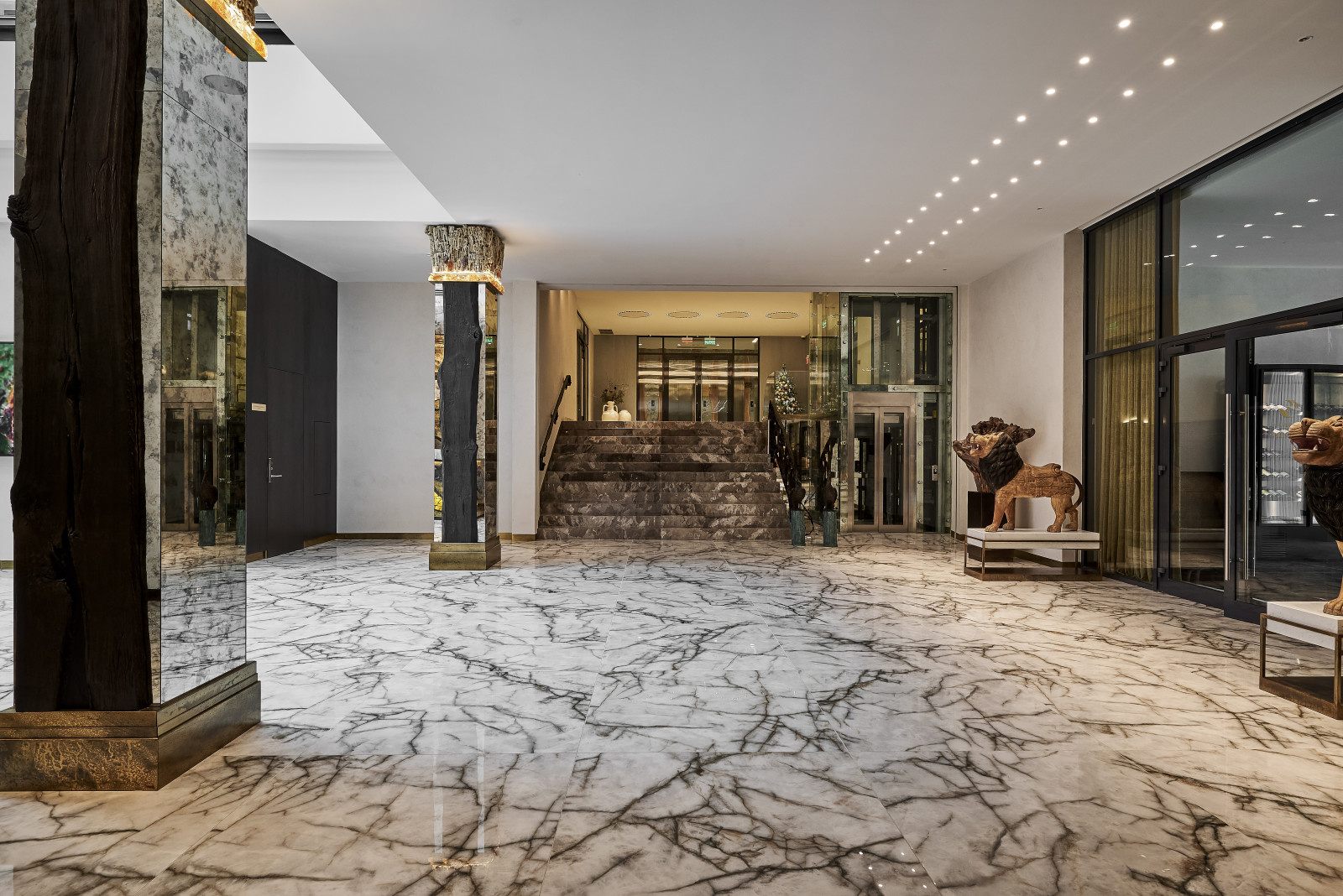Оформление фойе отеля | LUCIANO HOTEL & SPA, Сочи