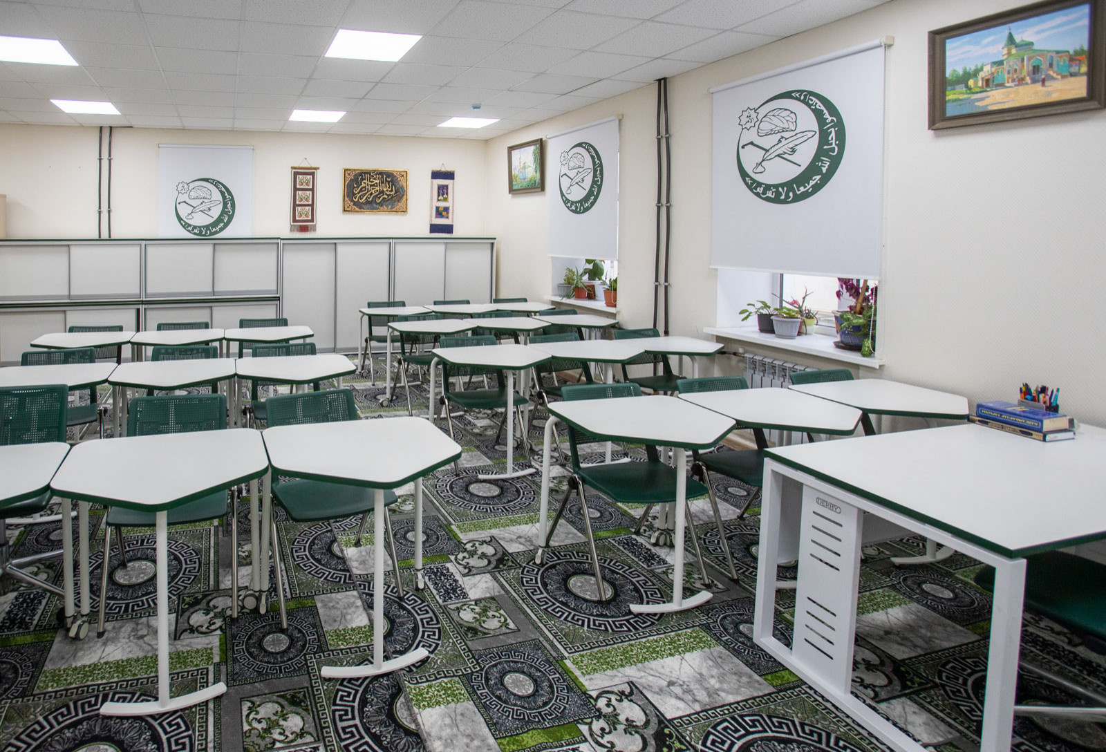 Медресе, Крутицкий вал