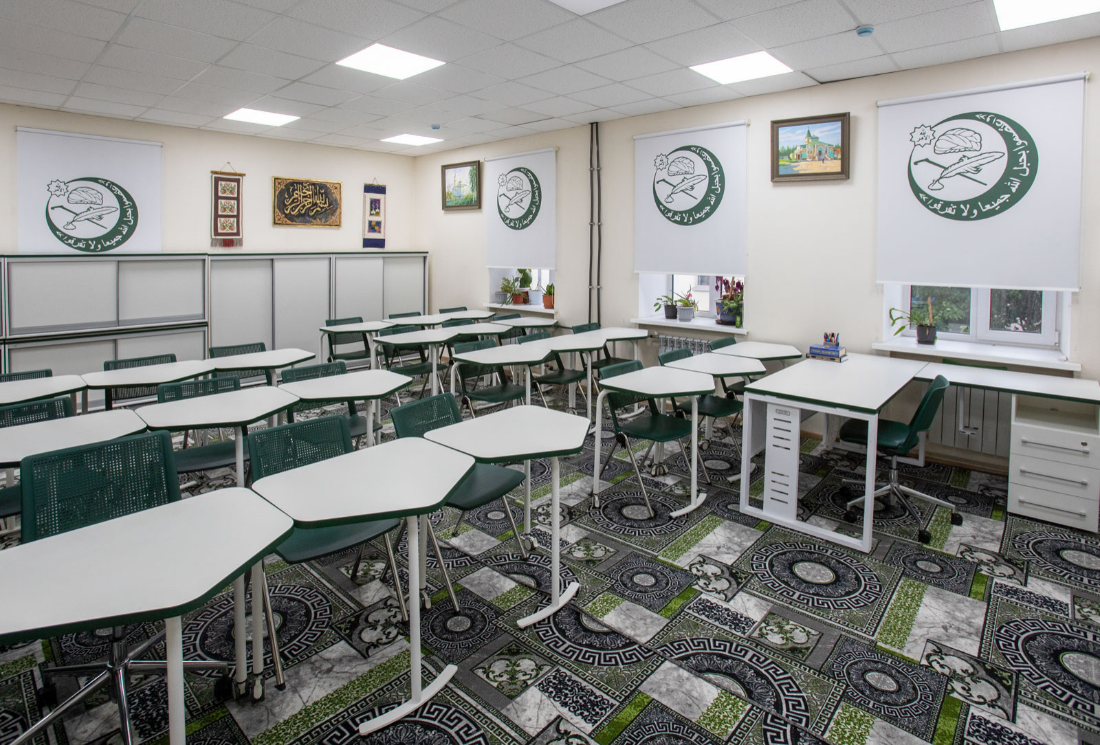 Медресе, Крутицкий вал