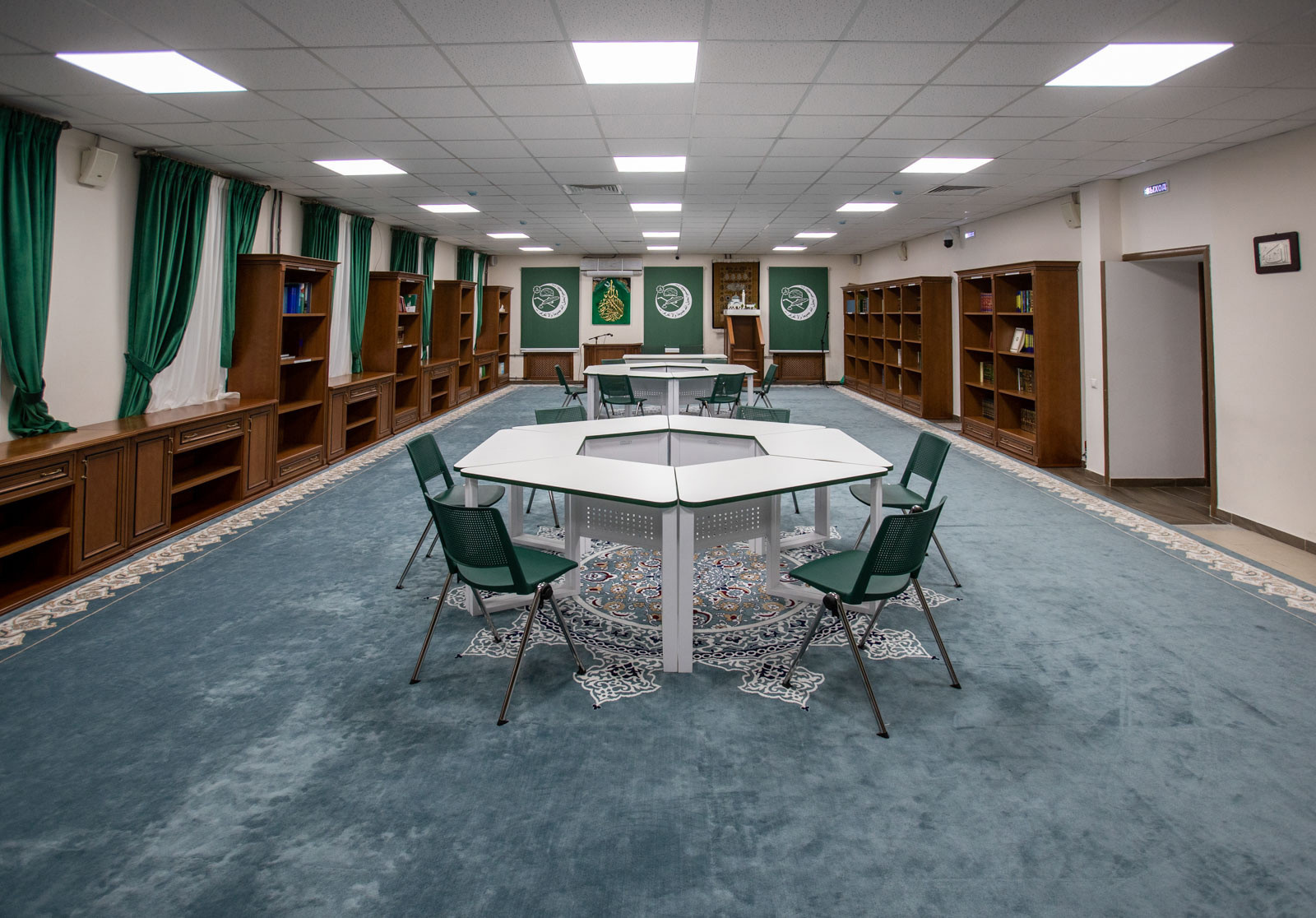 Медресе, Крутицкий вал