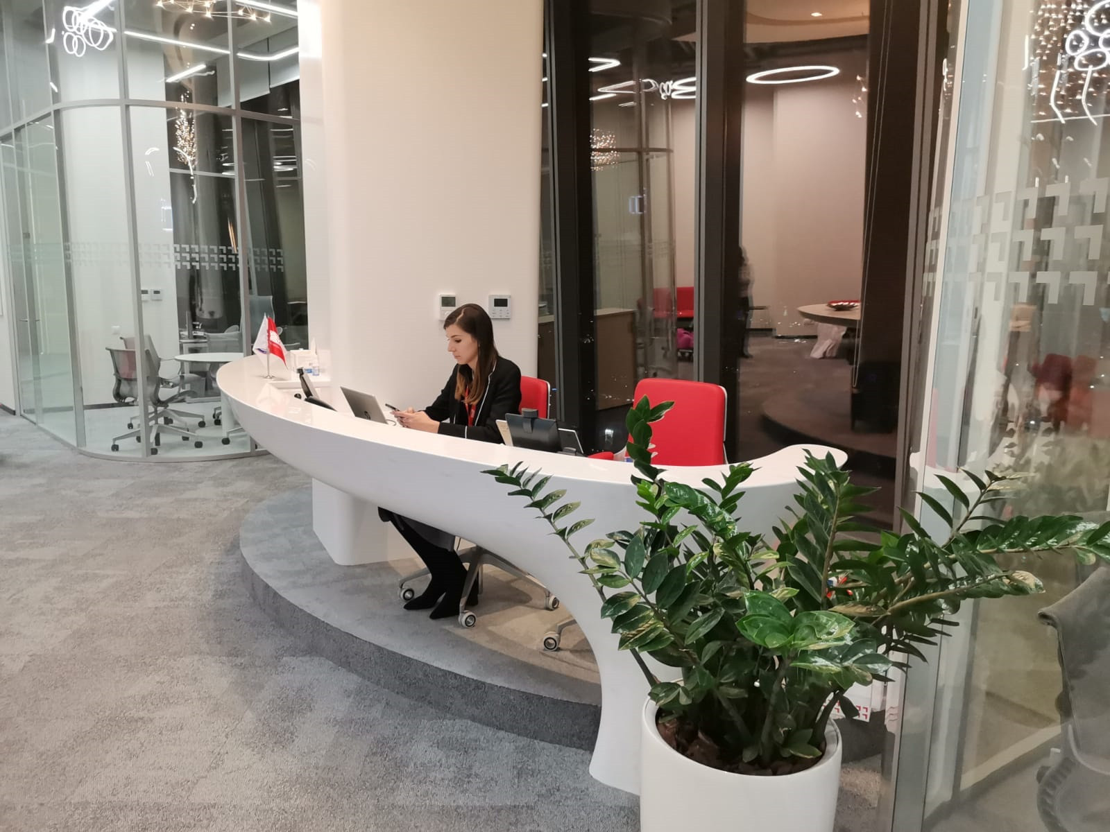 Стойка ресепшн