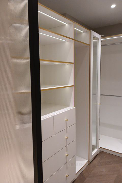 Гардеробные с подсветкой