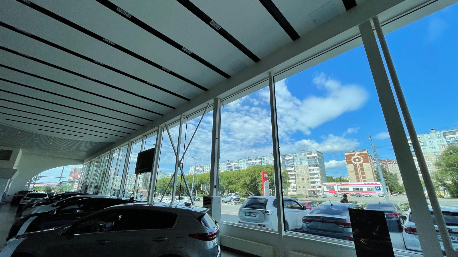 Автосалон KIA MOTORS ЧЛБ