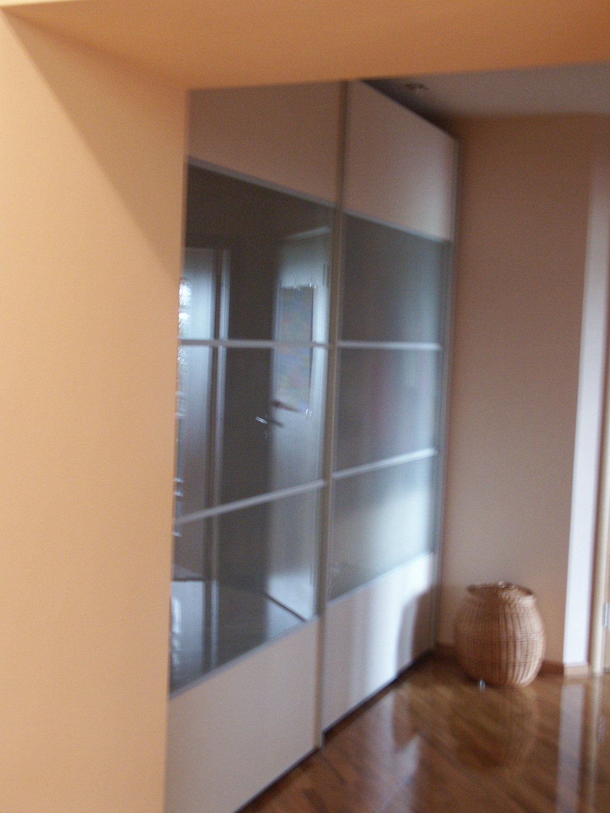 Интересная  квартира с витражами    для хозяев из Прибалтики