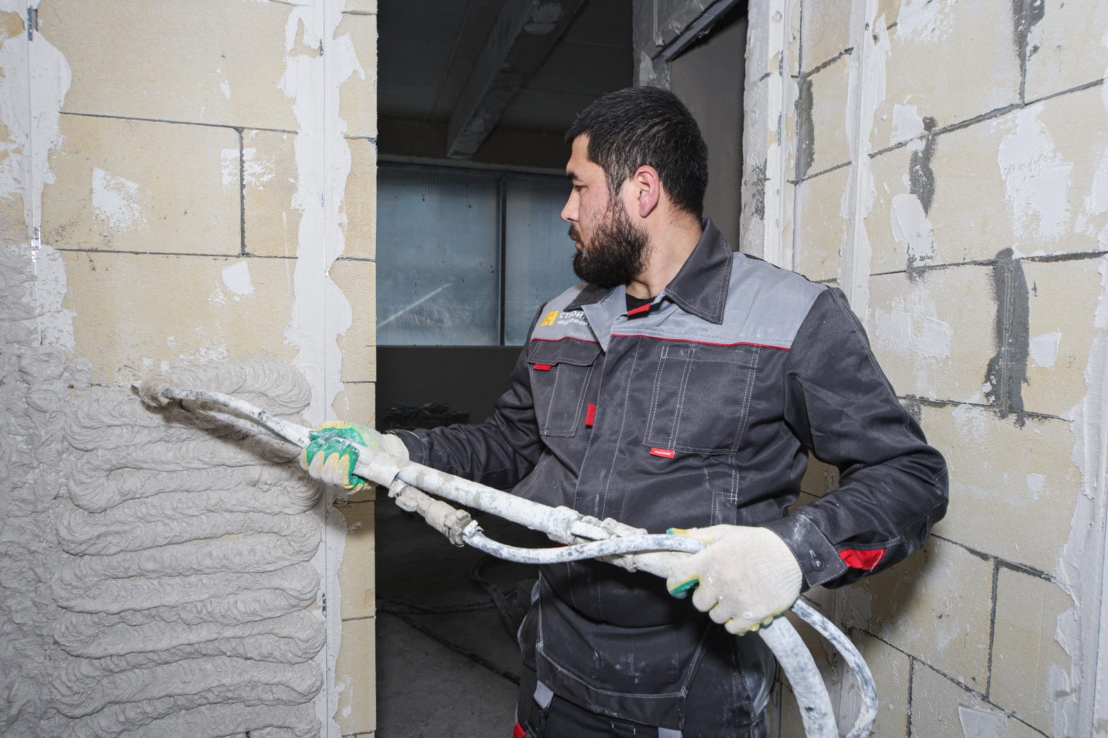 Механизированная штукатурка стен