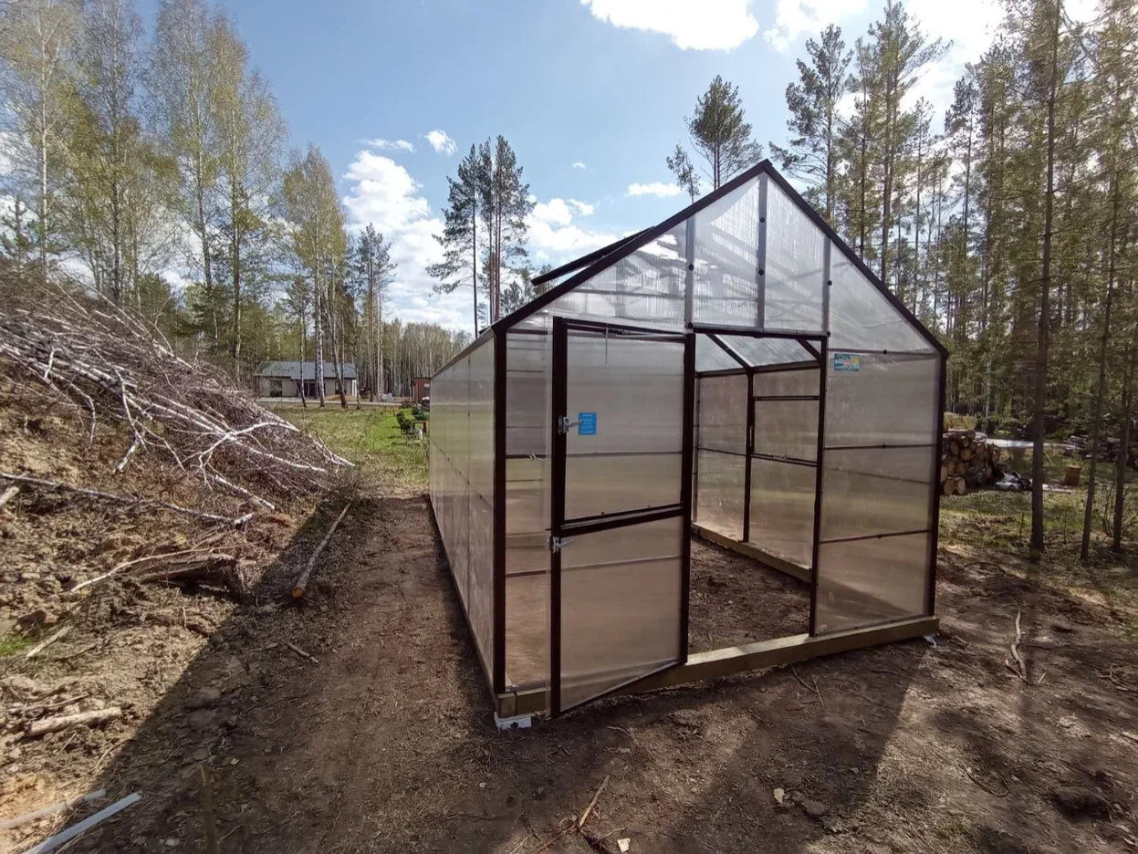 Теплица Уральская Легенда