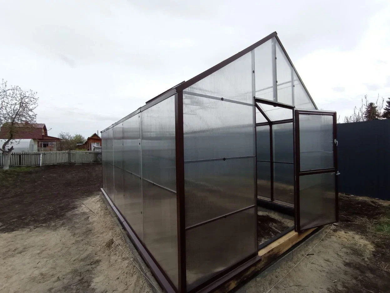 Теплица Уральская Легенда