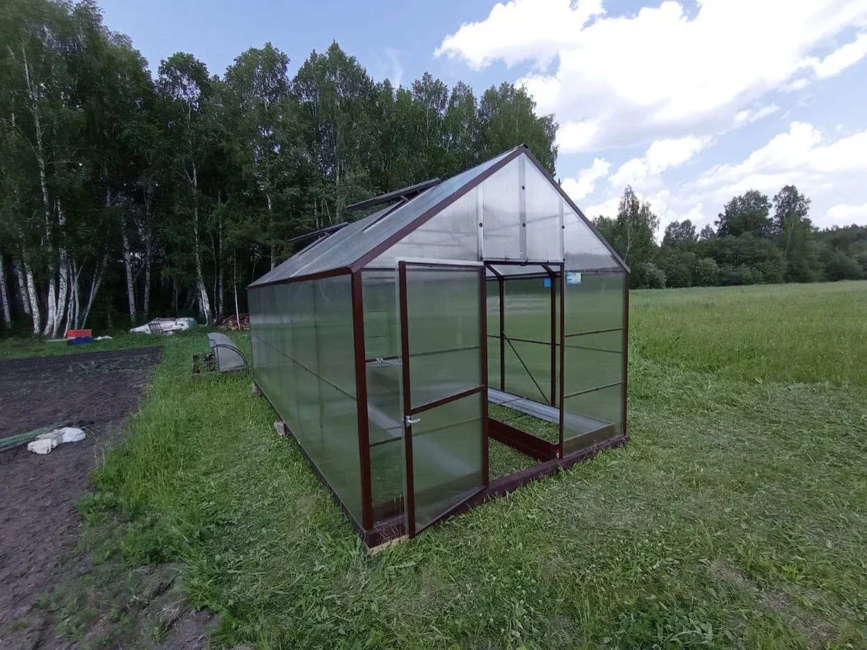 Теплица Уральская Легенда