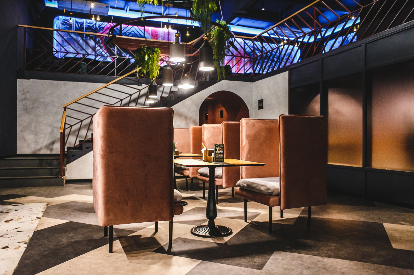 DANCE RESTORAUNT ''PO-CHESNOMU''