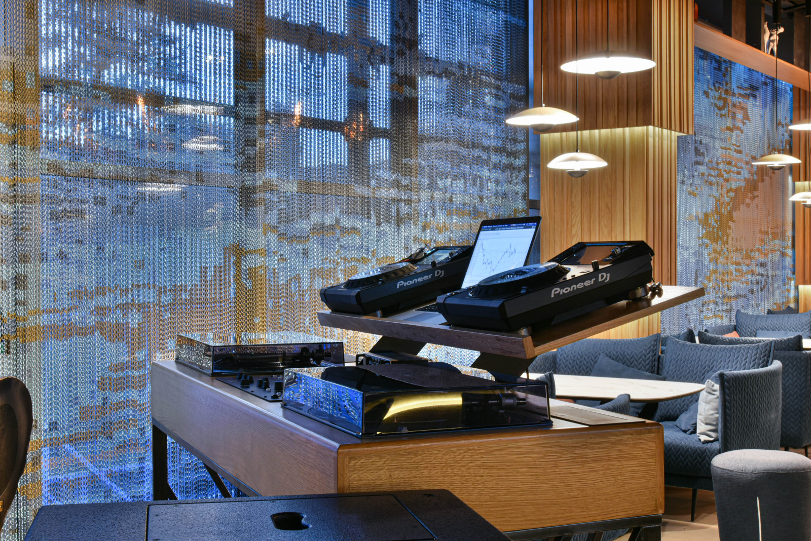 RESTORAUNT ''STEREO''