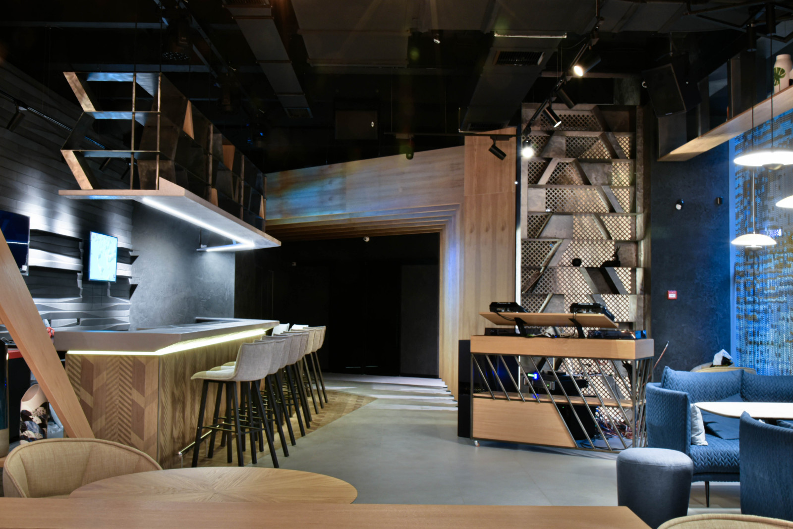RESTORAUNT ''STEREO''