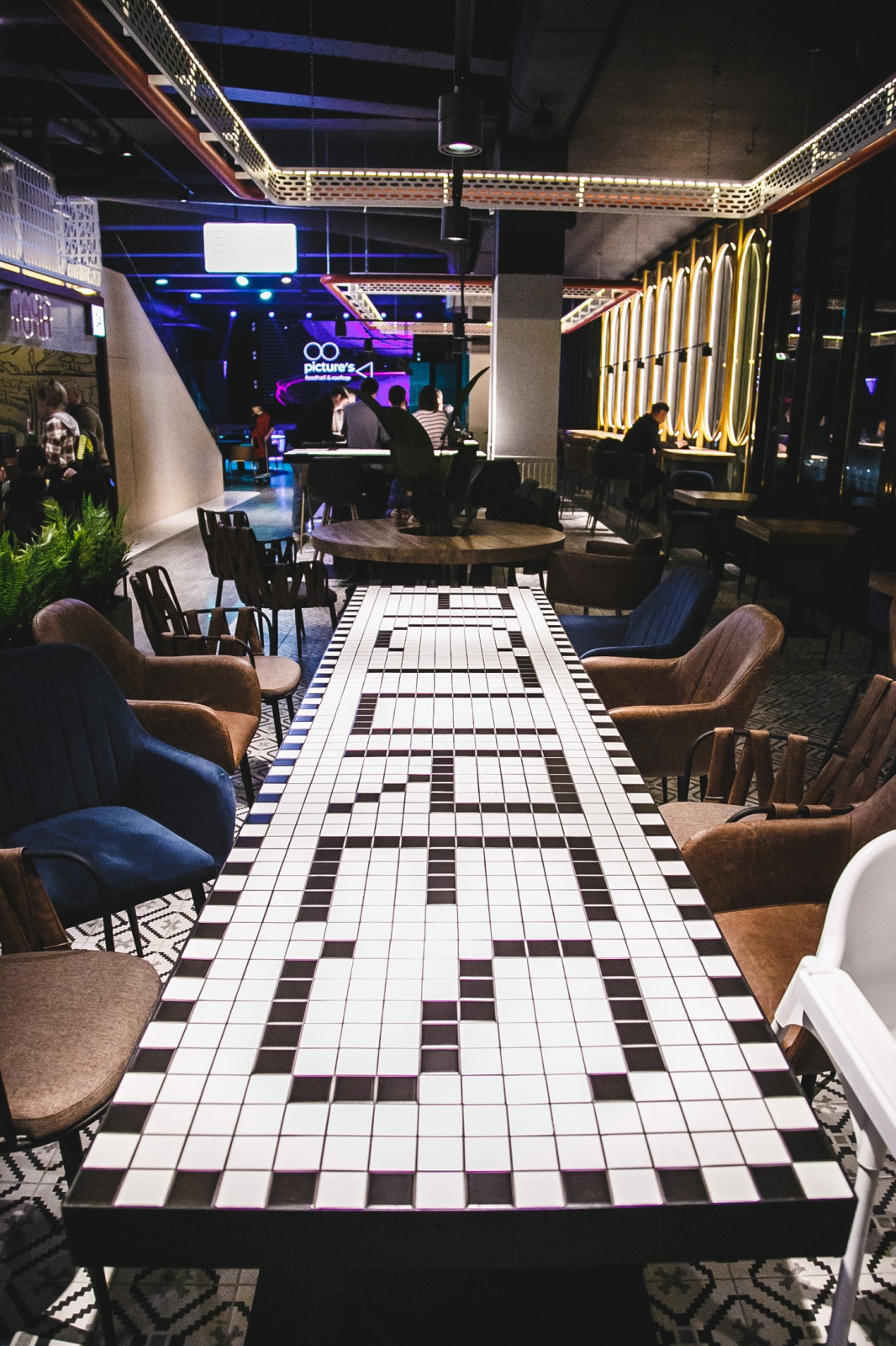 FOOD HALL ''PICTURES''
