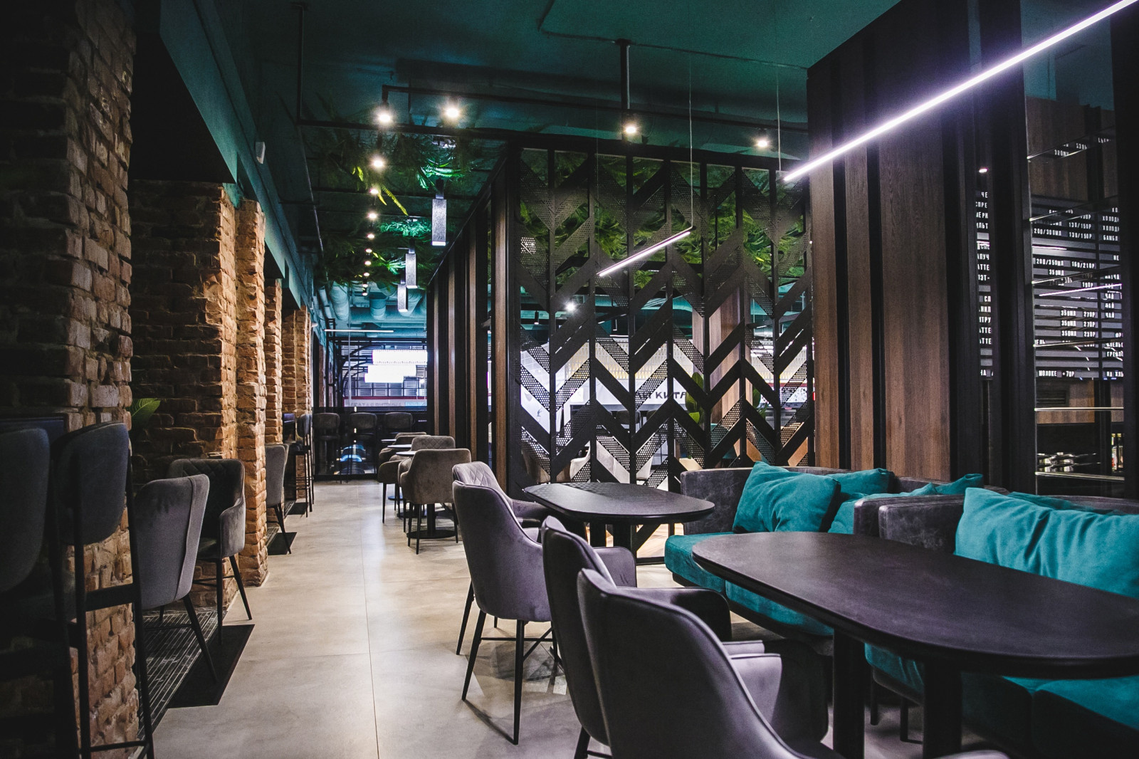 FOOD HALL ''PICTURES''
