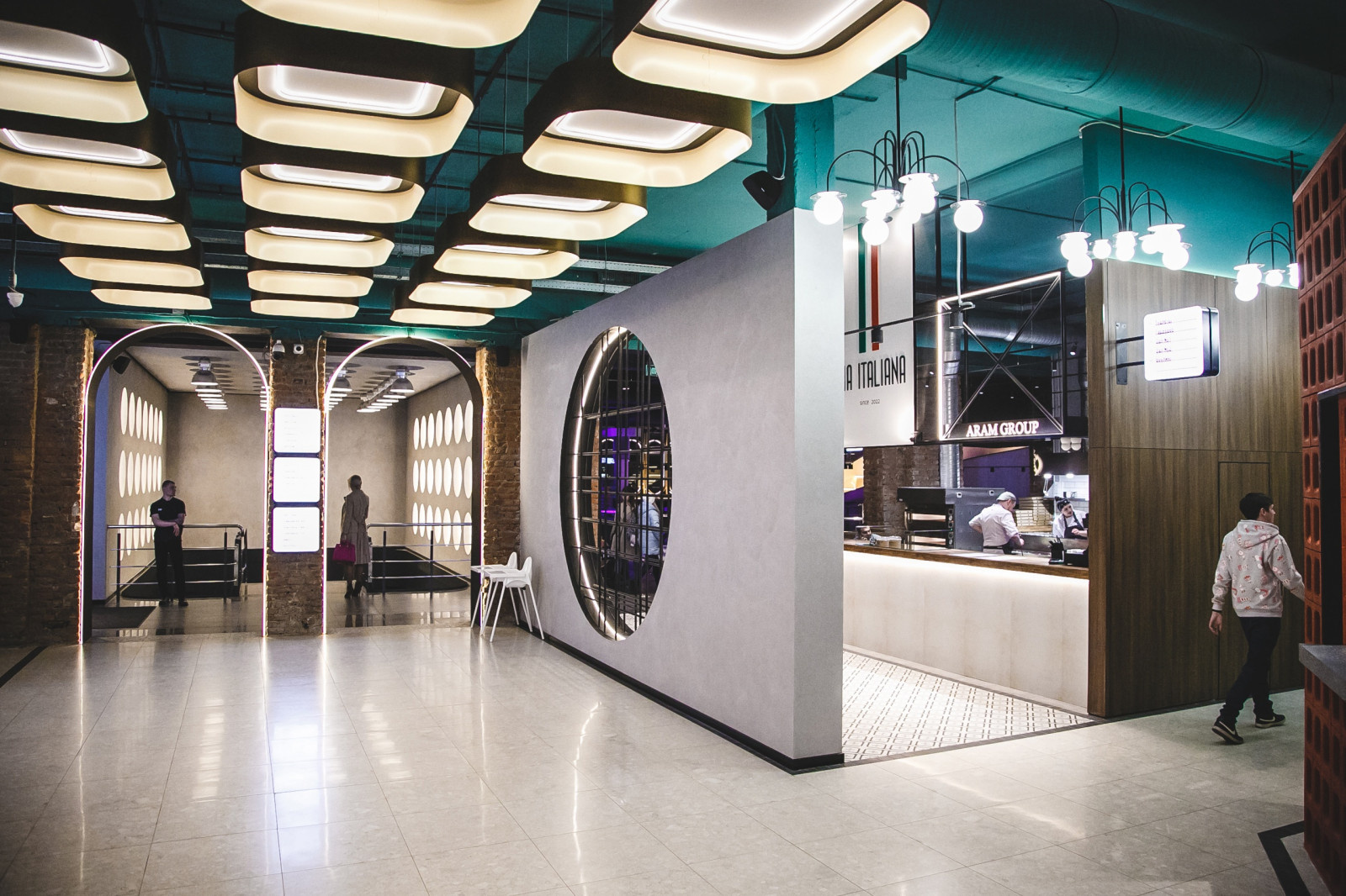 FOOD HALL ''PICTURES''