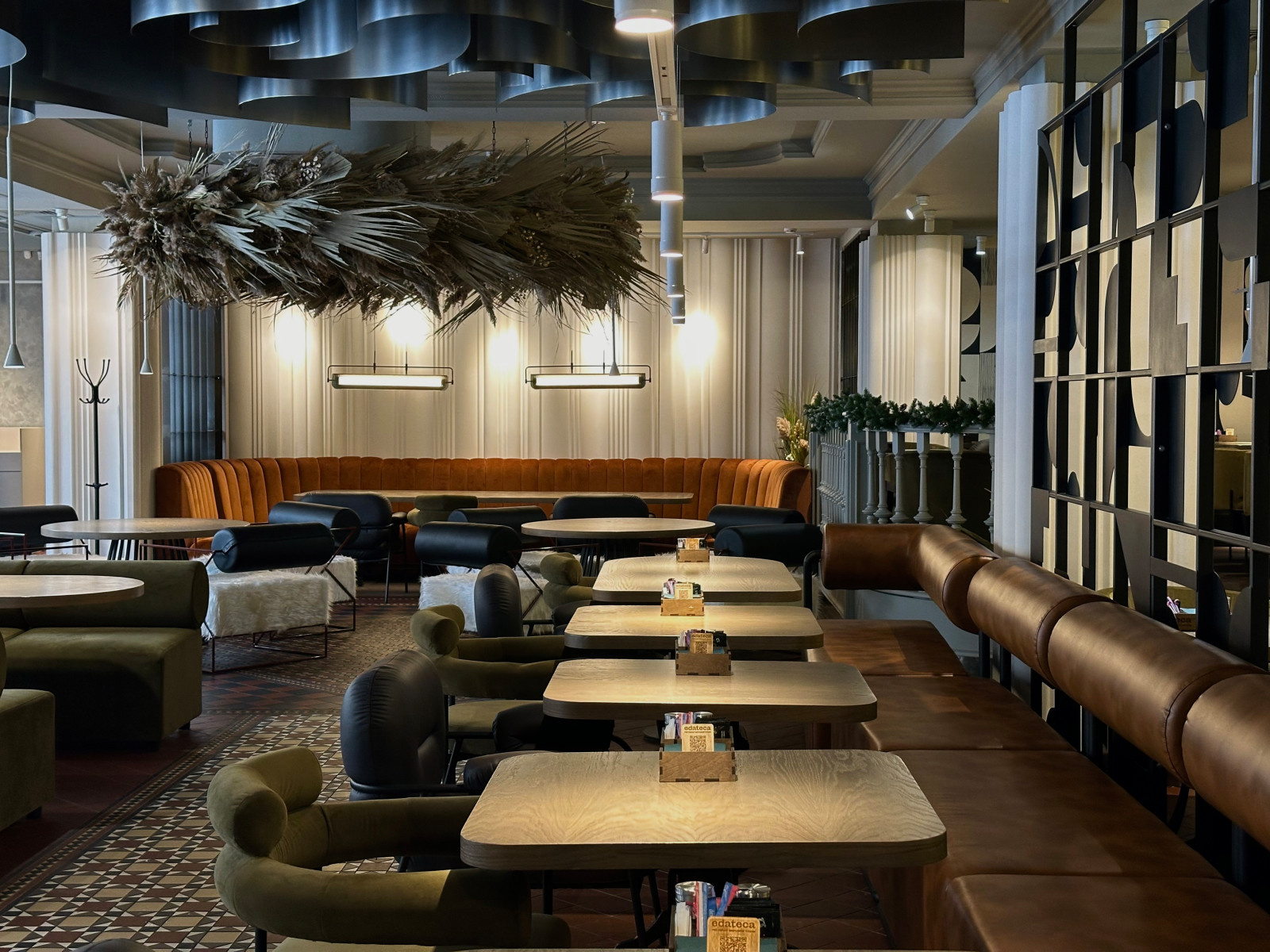 World Cuisine Restaurant "EDATECA" SMR
