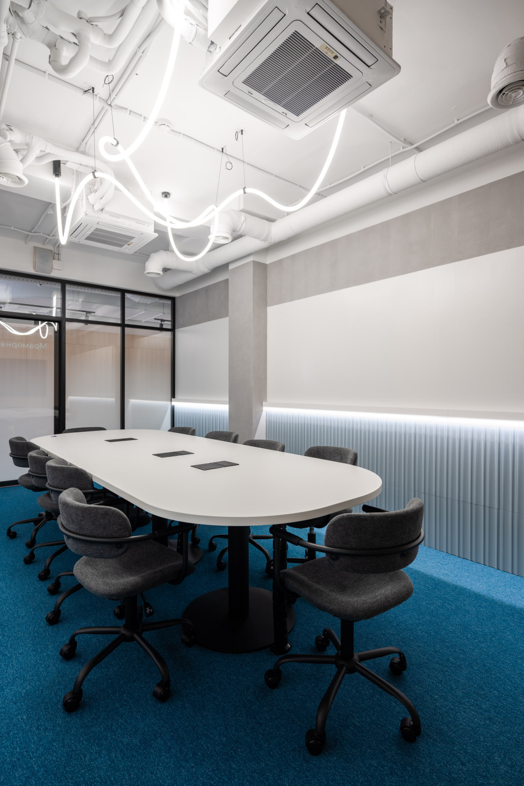 Офис компании-застройщика Самолет