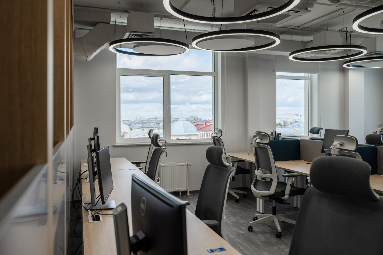 Офис компании-застройщика Самолет