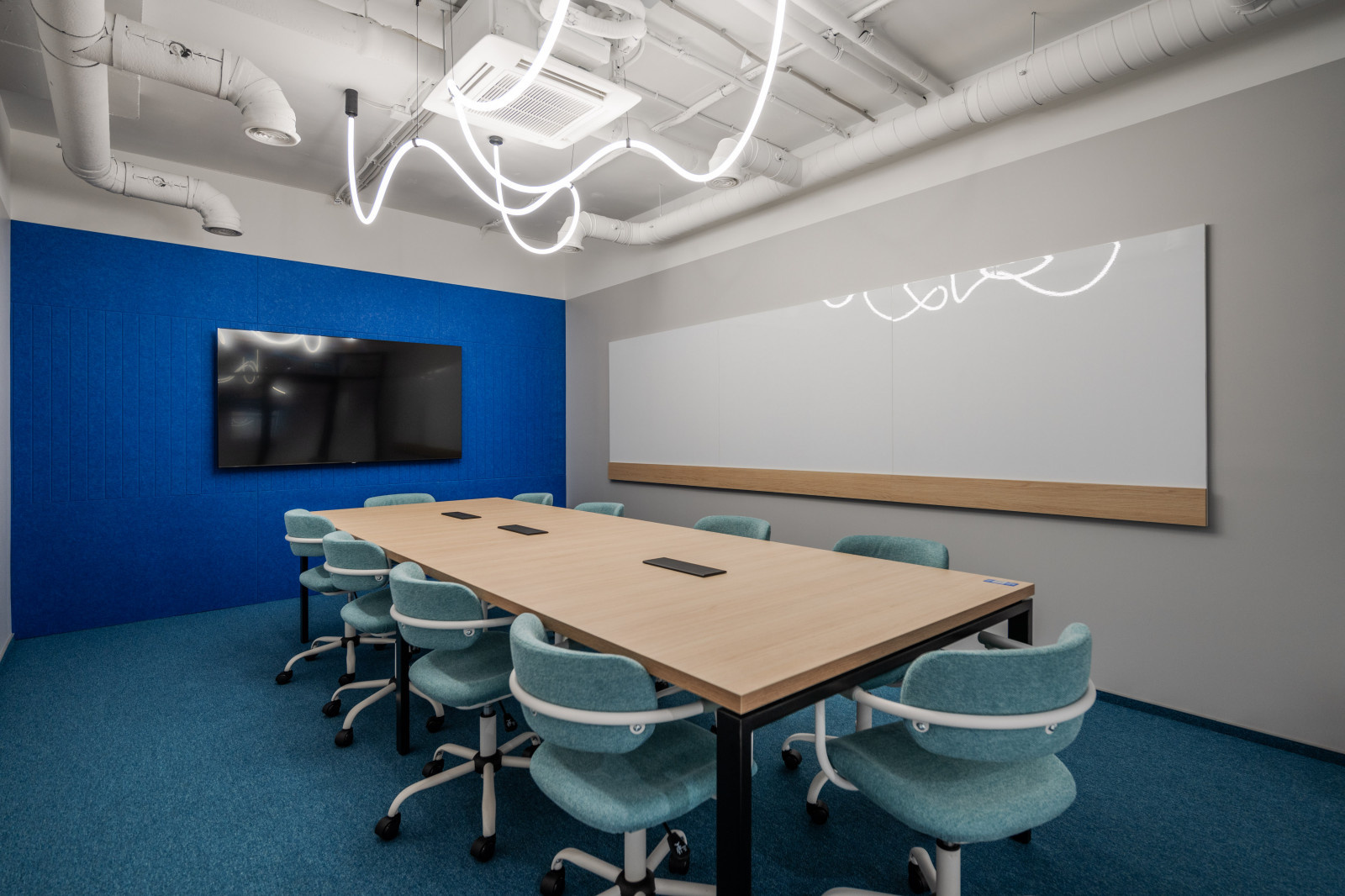 Офис компании-застройщика Самолет