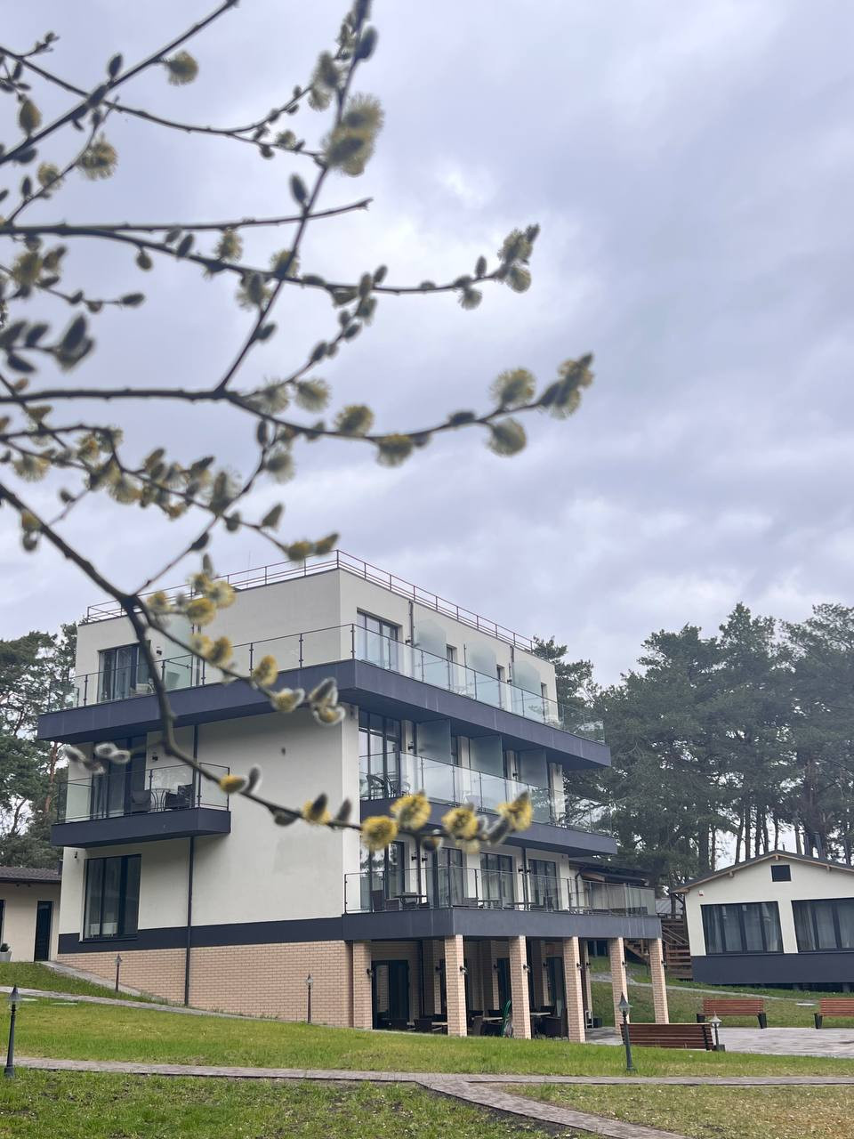 ГОСТИНИЧНЫЙ КОМПЛЕКС В ПОС. ЛЕСНОЙ НА КУРШСКОЙ КОСЕ | 2023