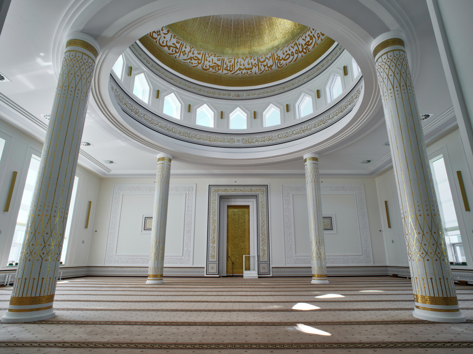 890 | Altan Mosque