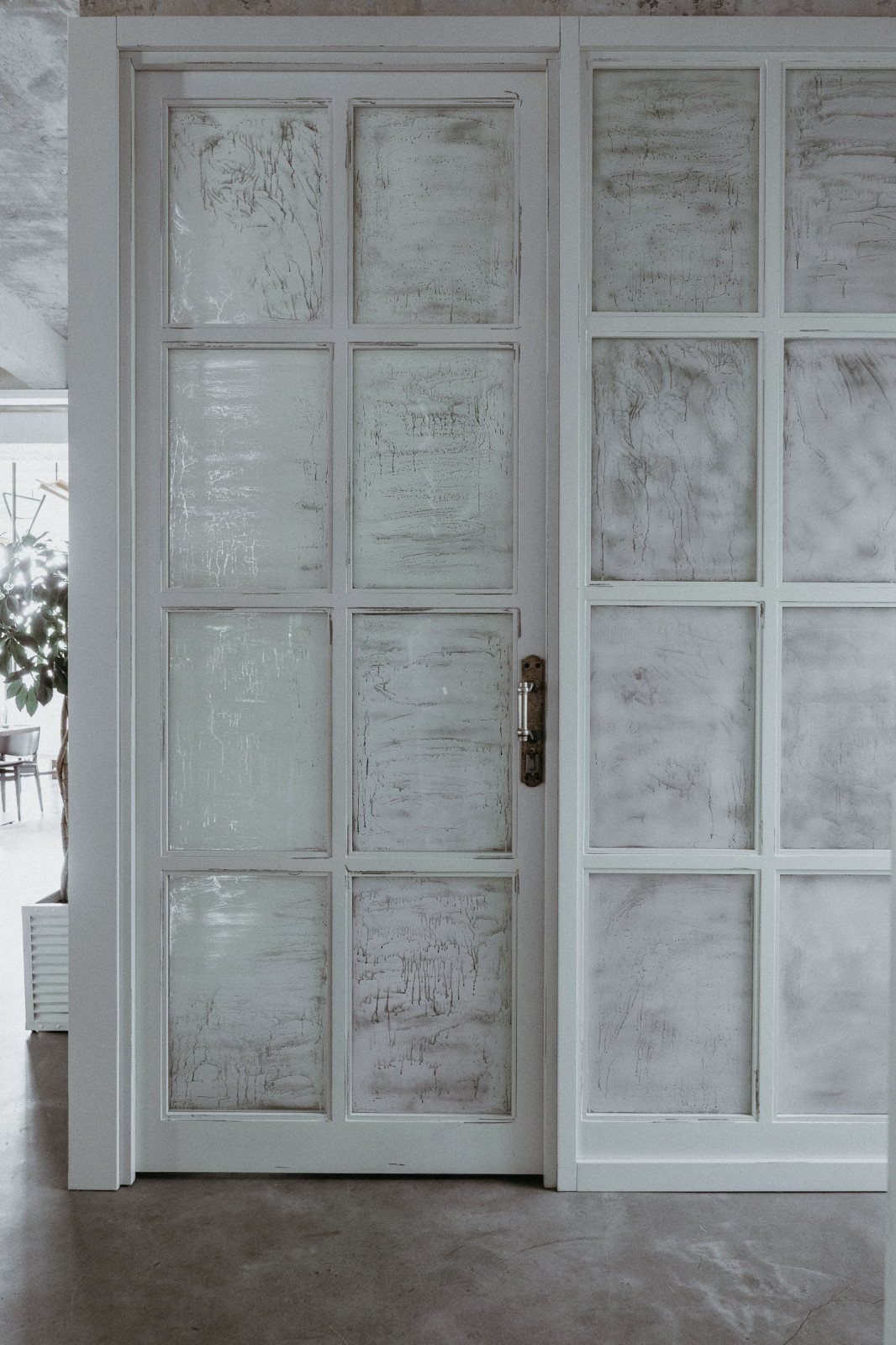 Перегородка из МДФ со стеклом