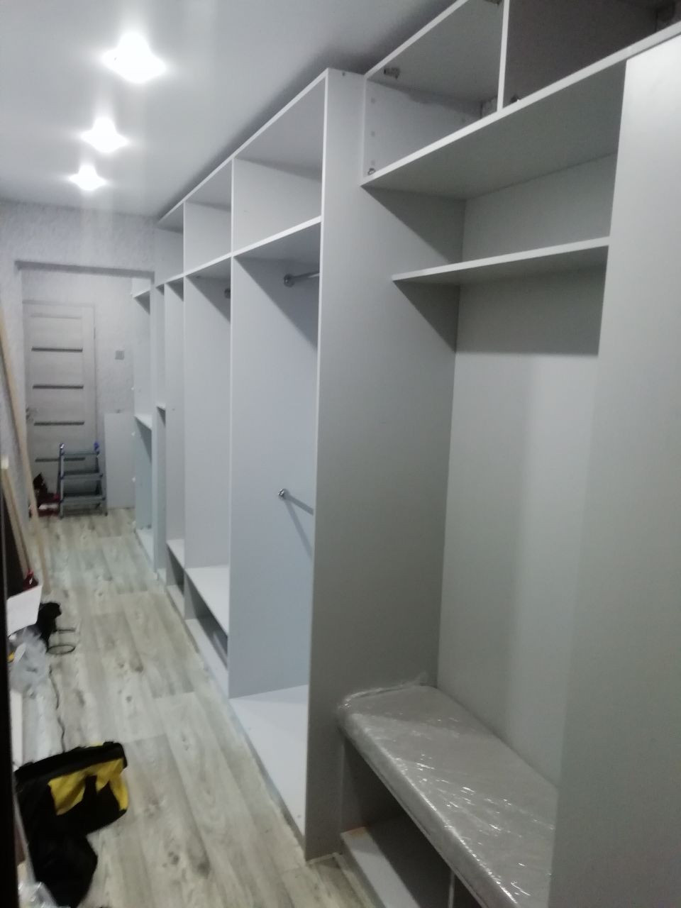 Обложка проекта: Прихожая