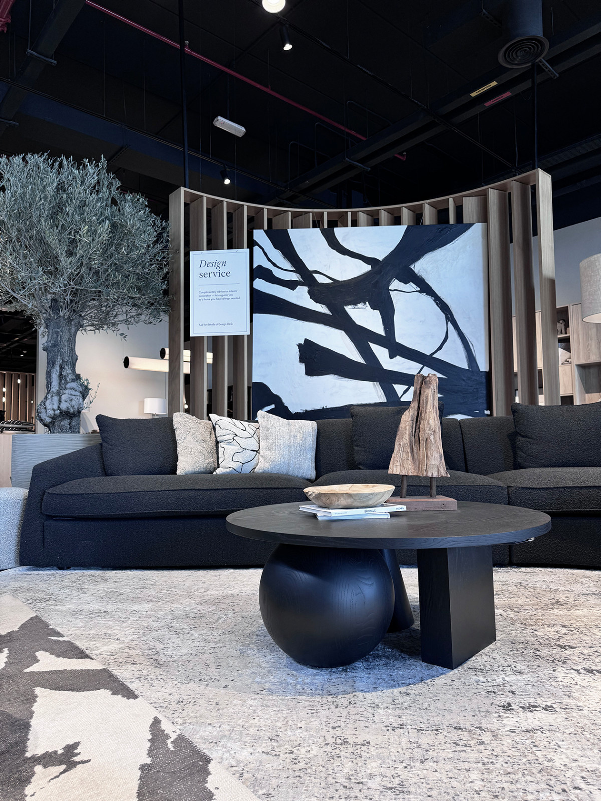 Оформление мебельного шоу-рума