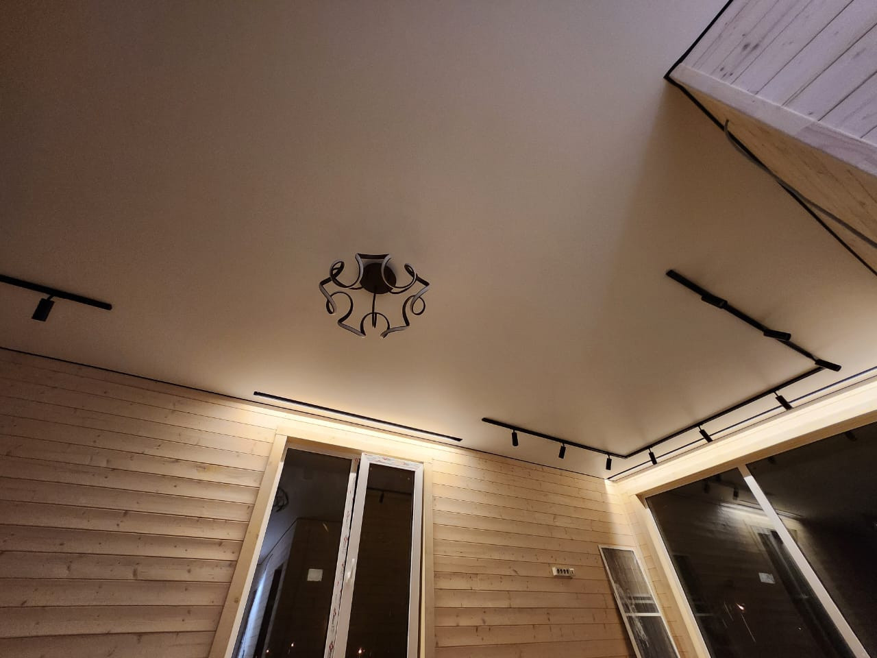 Basic System Трековый поворотный светильник 10W 4200K Diffe черный 85152/01