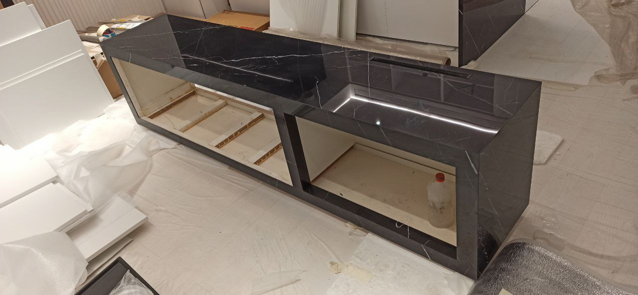 П-образная столешница из керамогранита