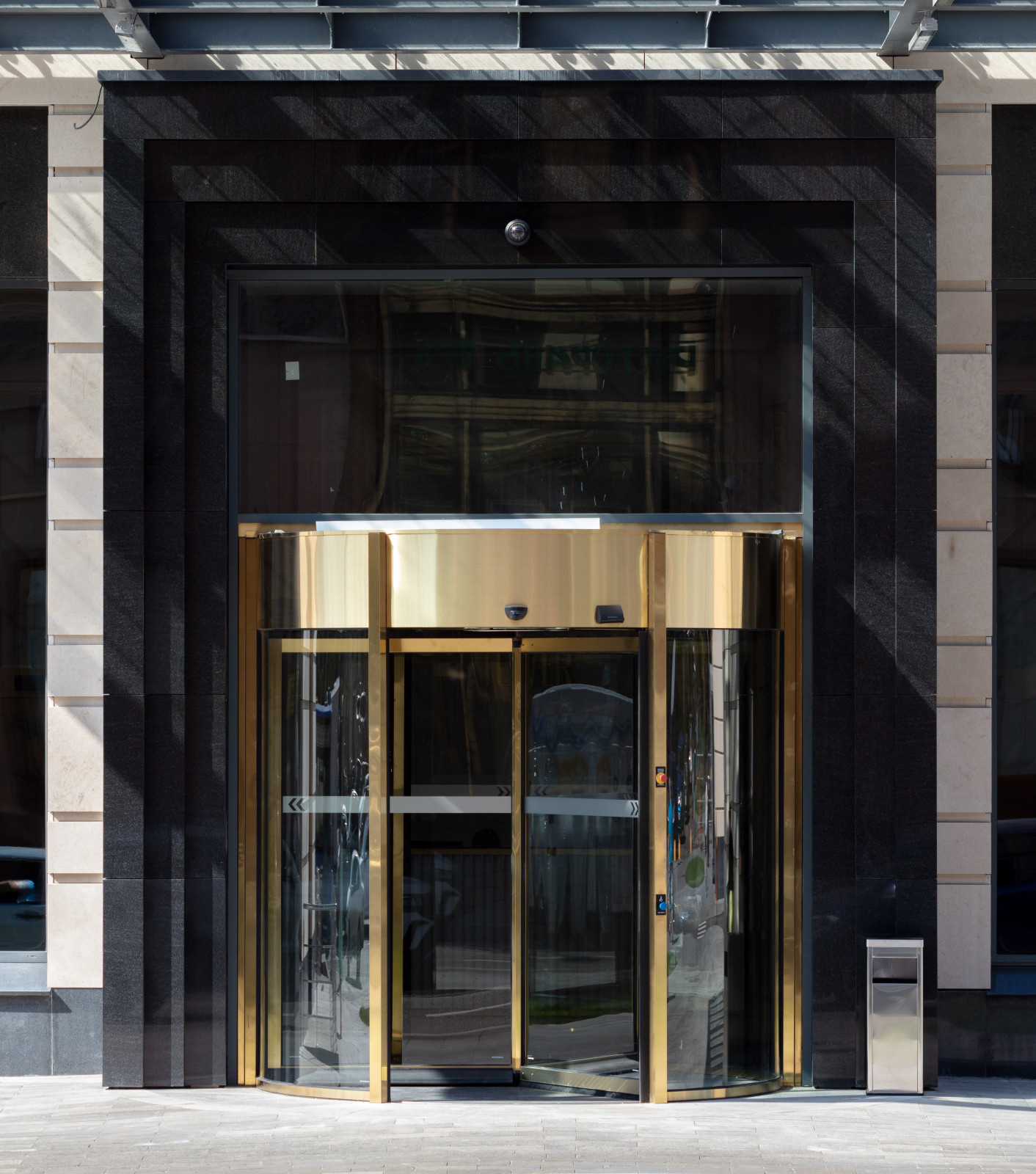 Alcon Tower