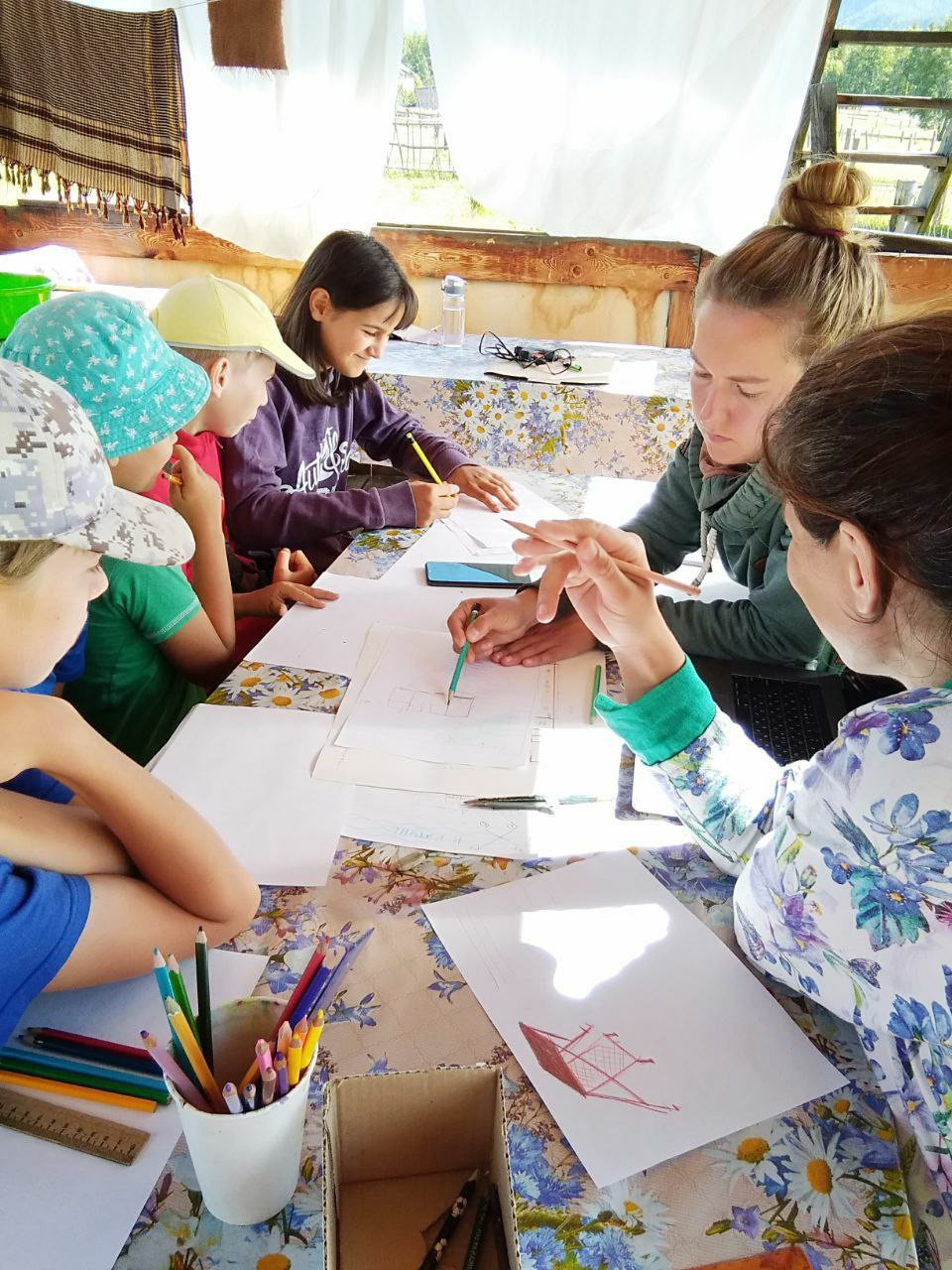 Курс по архитектуре в рамках детского лагеря в селе Замульта