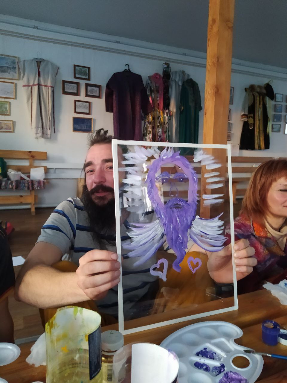 Арт терапия через рисование обоюдных портретов на стекле в селе Усть Кокса, Респ