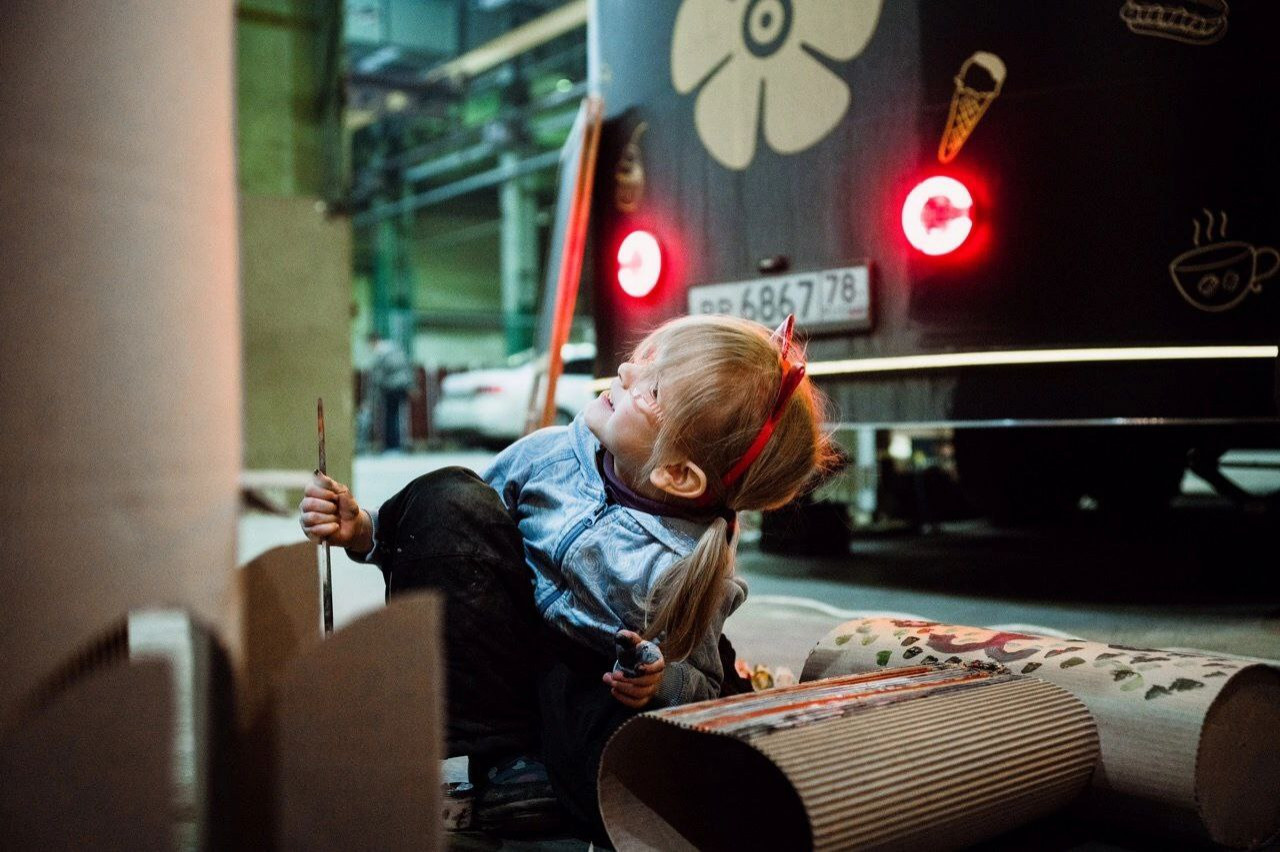 Эко фестиваль в Севкабель в Санкт-Петербурге. Построили город из вторсырья
