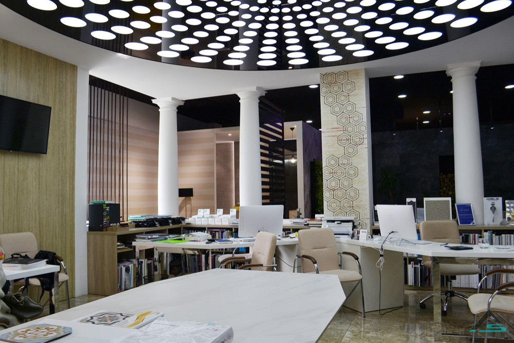 Салон " Fiera Ceramica "